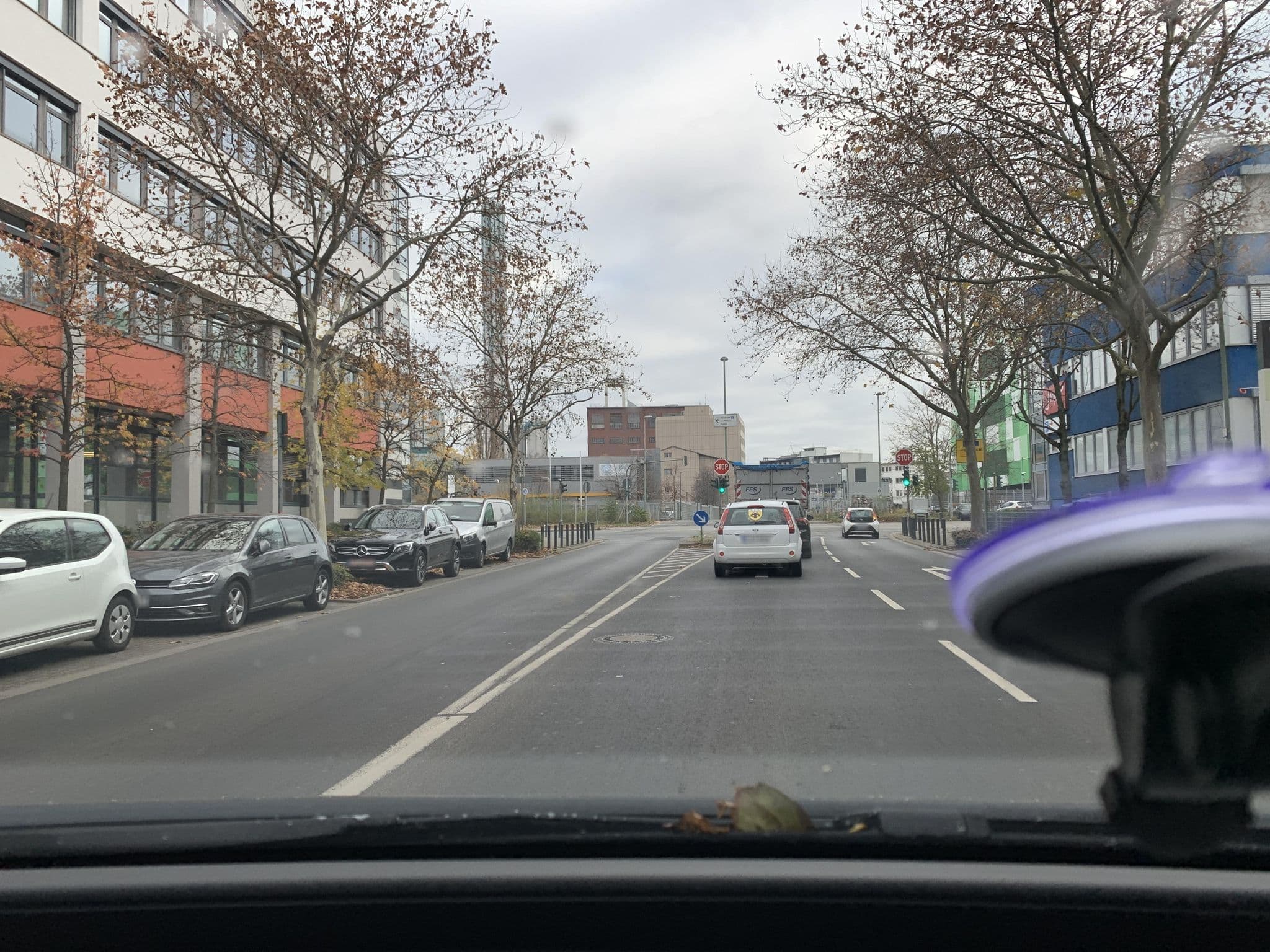 Street view near ibis Styles, Offenbach — © robffm (CC BY-SA · Mapillary)