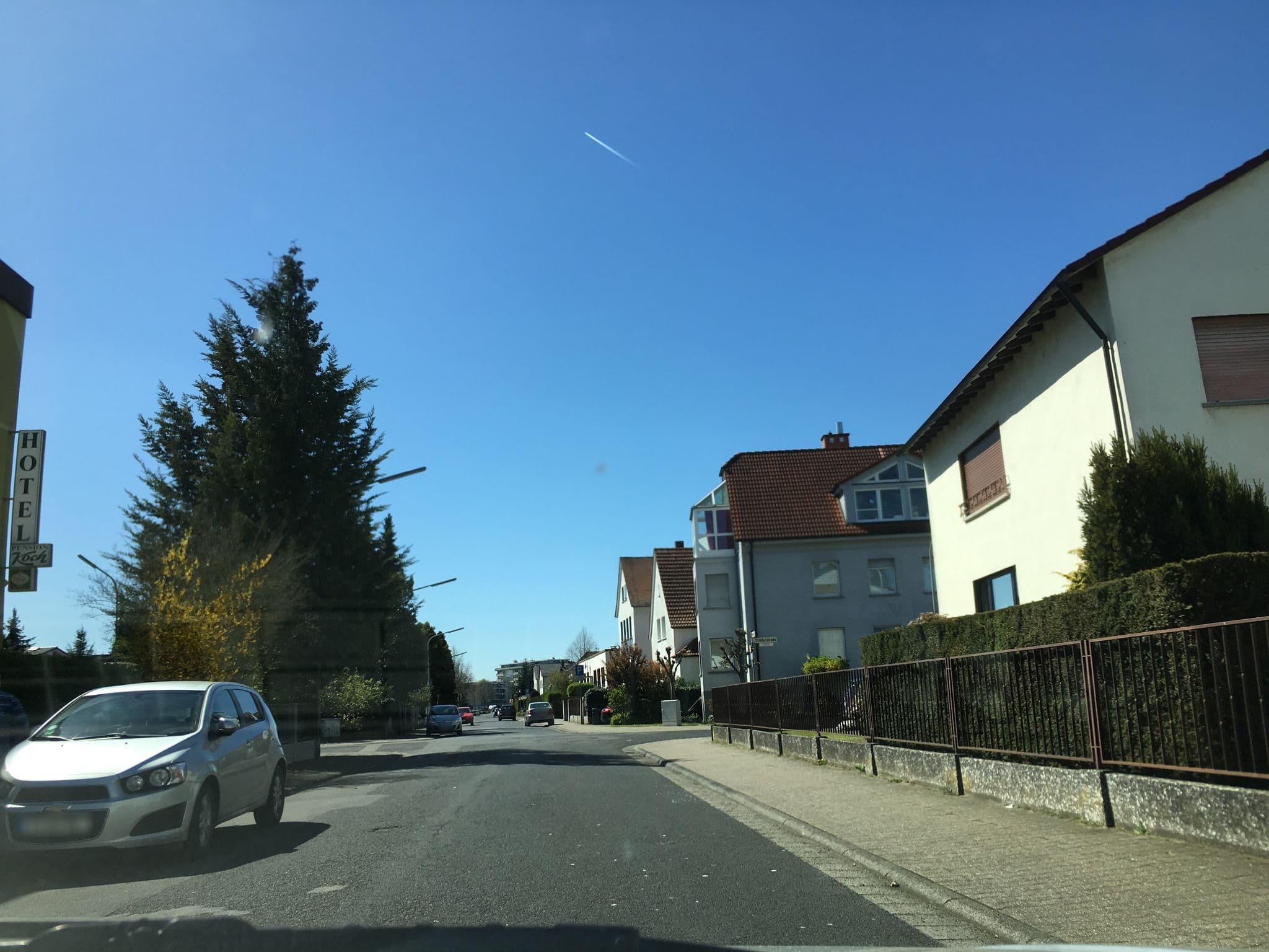 Street view near Hotel Koch Maingau, Obertshausen — © foxman (CC BY-SA · Mapillary)