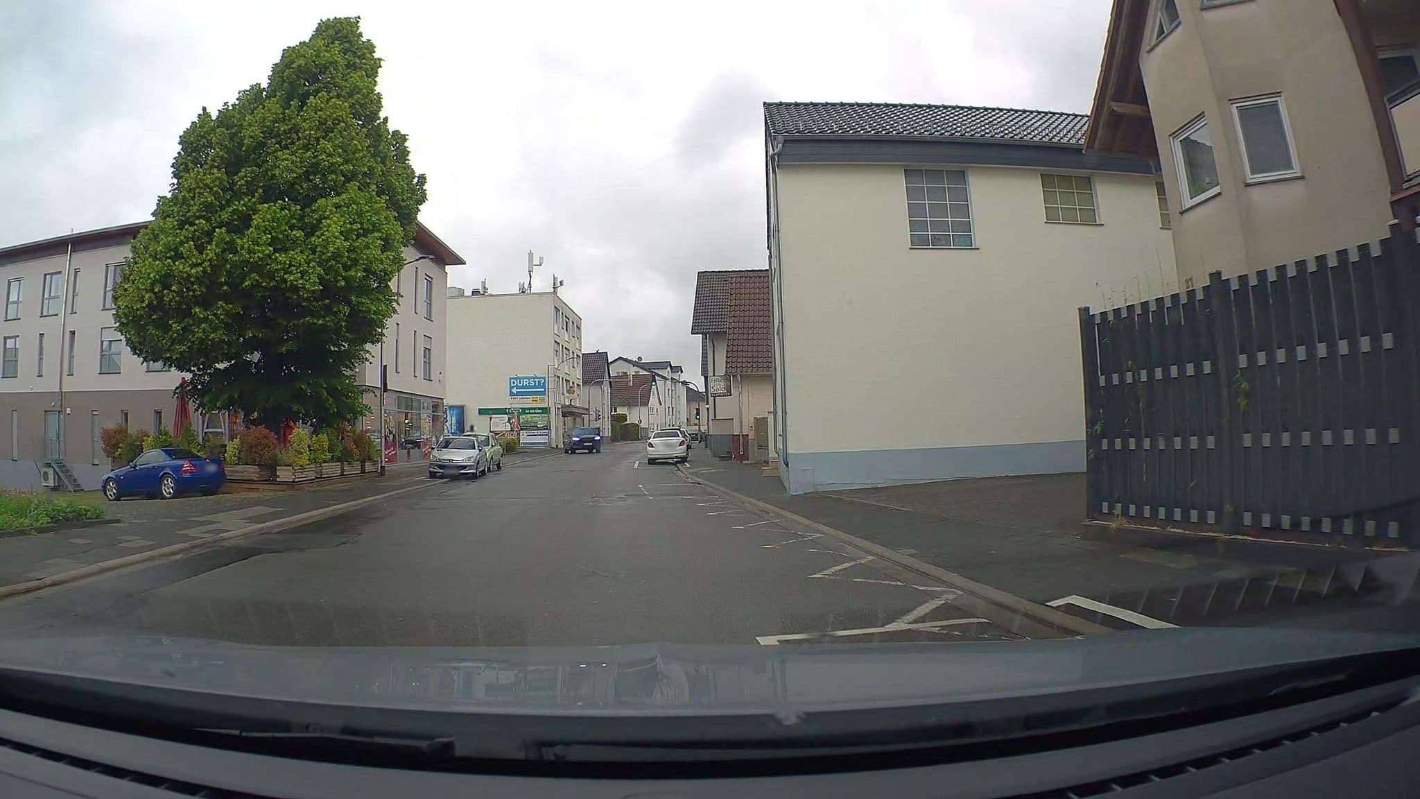 Street view near AN der LINDE - Appartements & Zimmer, Rodgau — © poxonline (CC BY-SA · Mapillary)