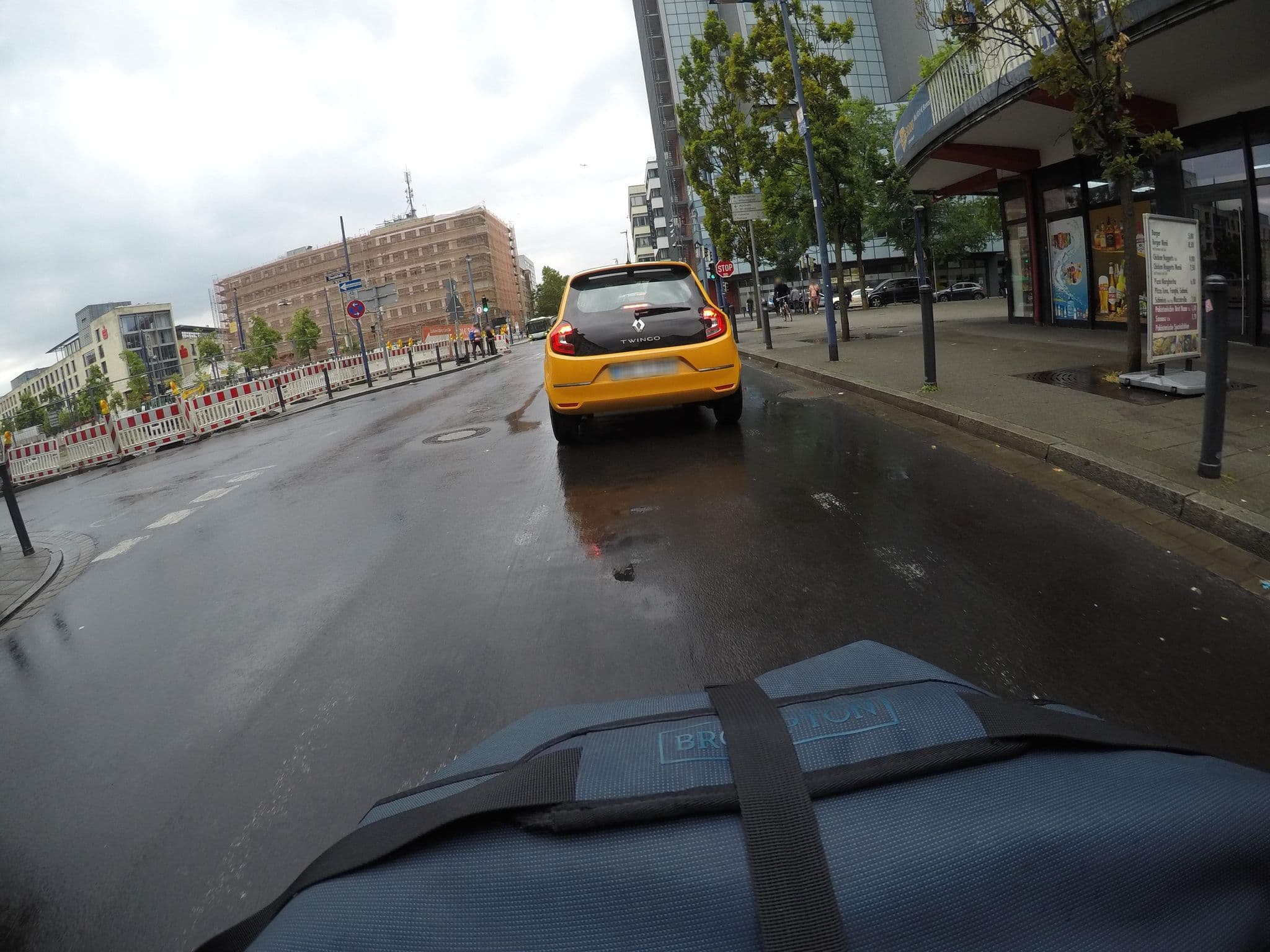 Street view near Graf Hotel in Offenbach, Offenbach — © mfa (CC BY-SA · Mapillary)