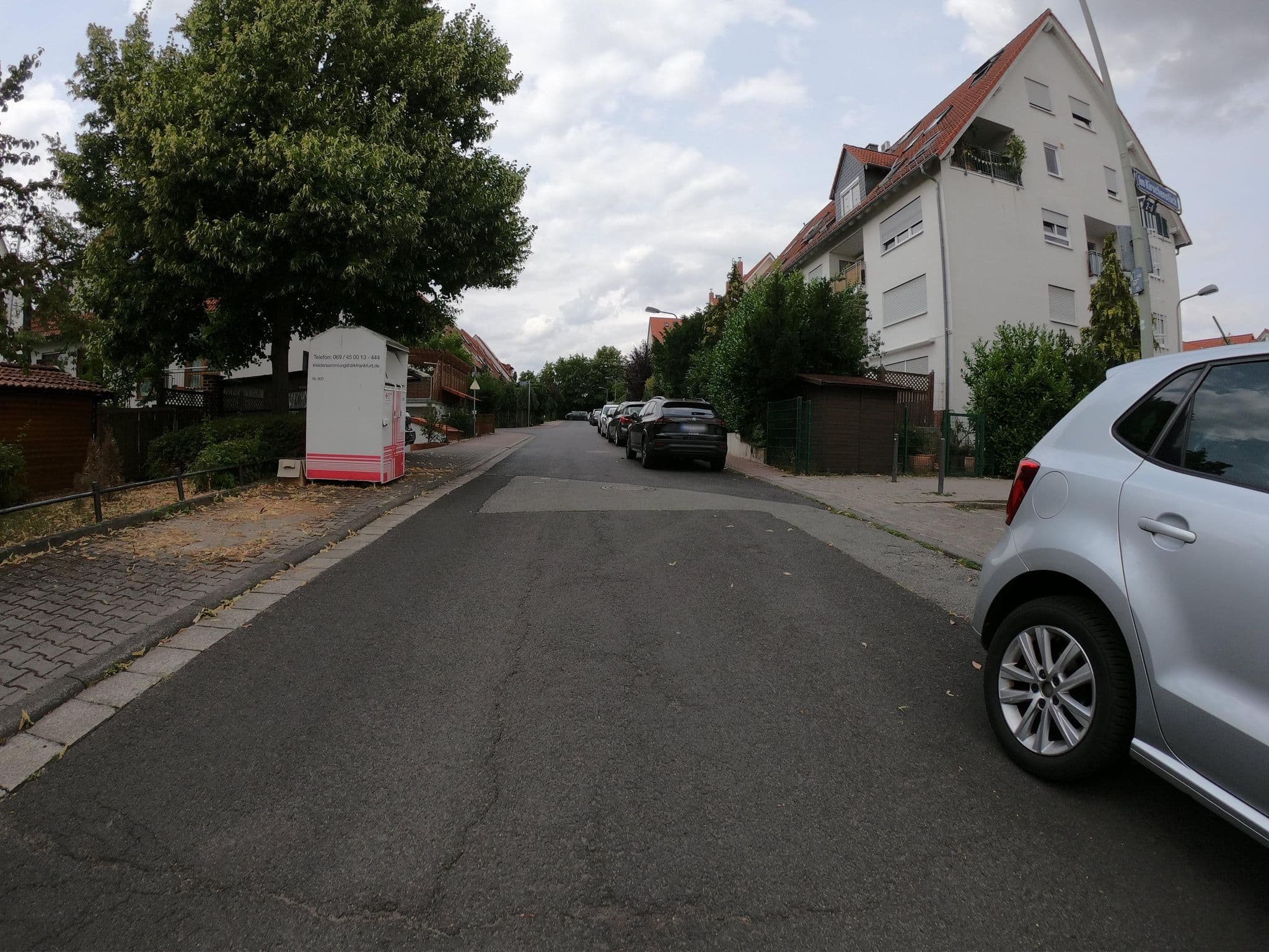 Street view near Ferienhaus Friesenkarte, Bad Vilbel — © tmka (CC BY-SA · Mapillary)