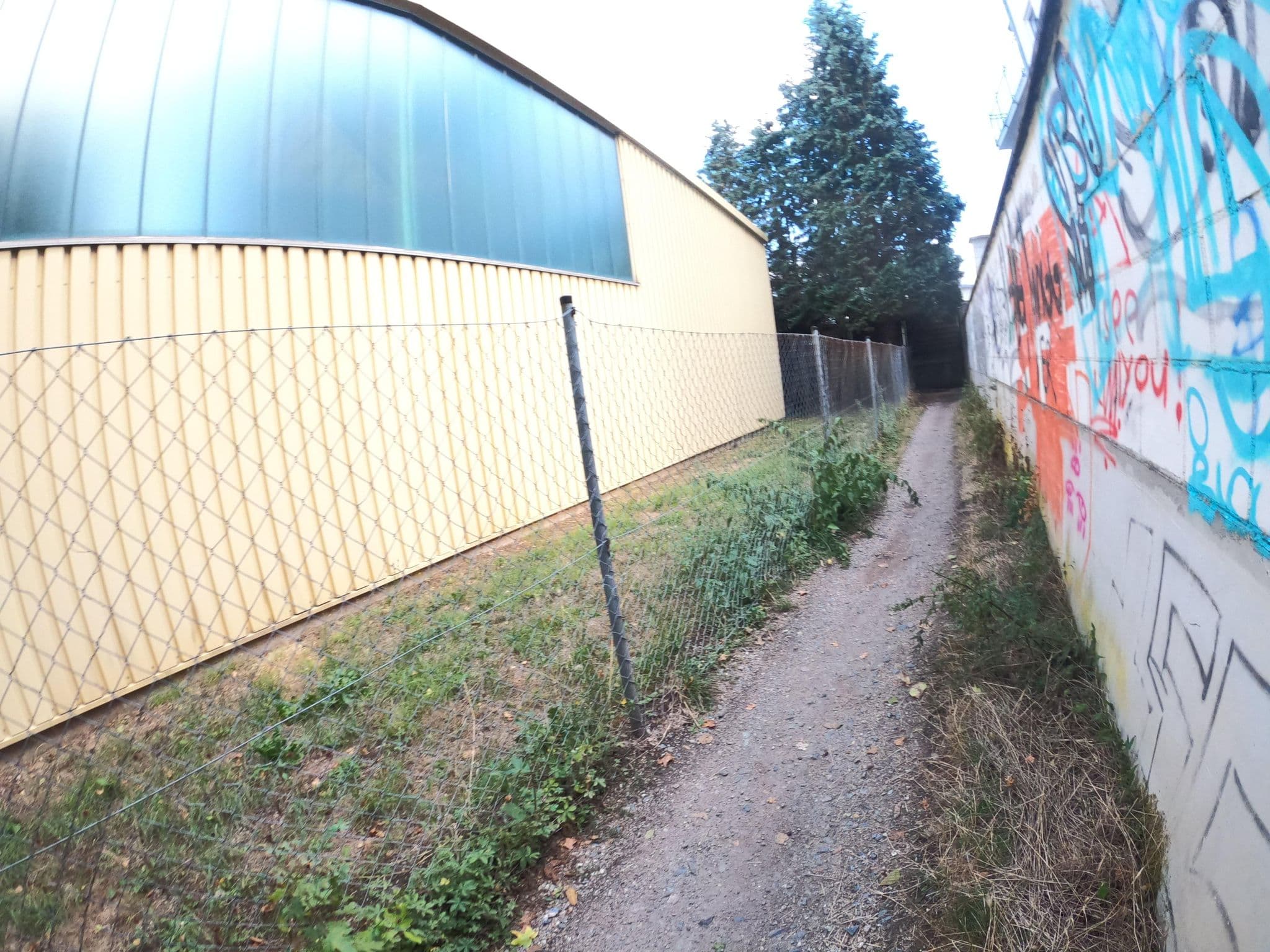 Street view near Pension Alex, Bad Vilbel — © ashokaking (CC BY-SA · Mapillary)