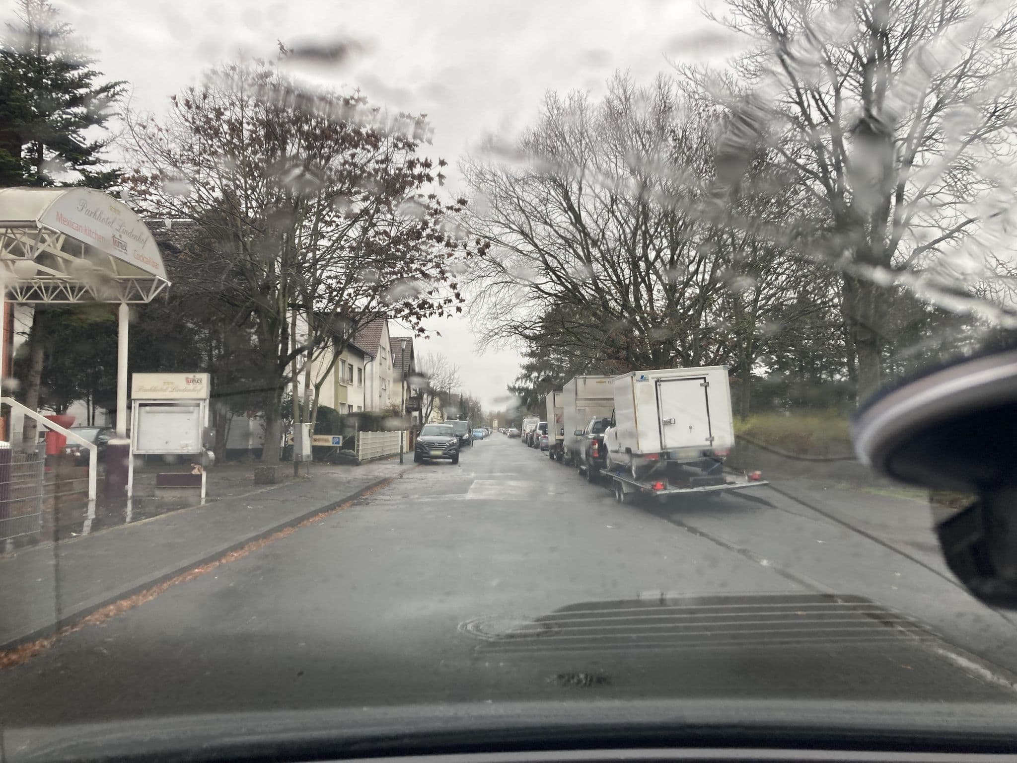 Street view near ITP Parkhotel, Offenbach — © robffm (CC BY-SA · Mapillary)