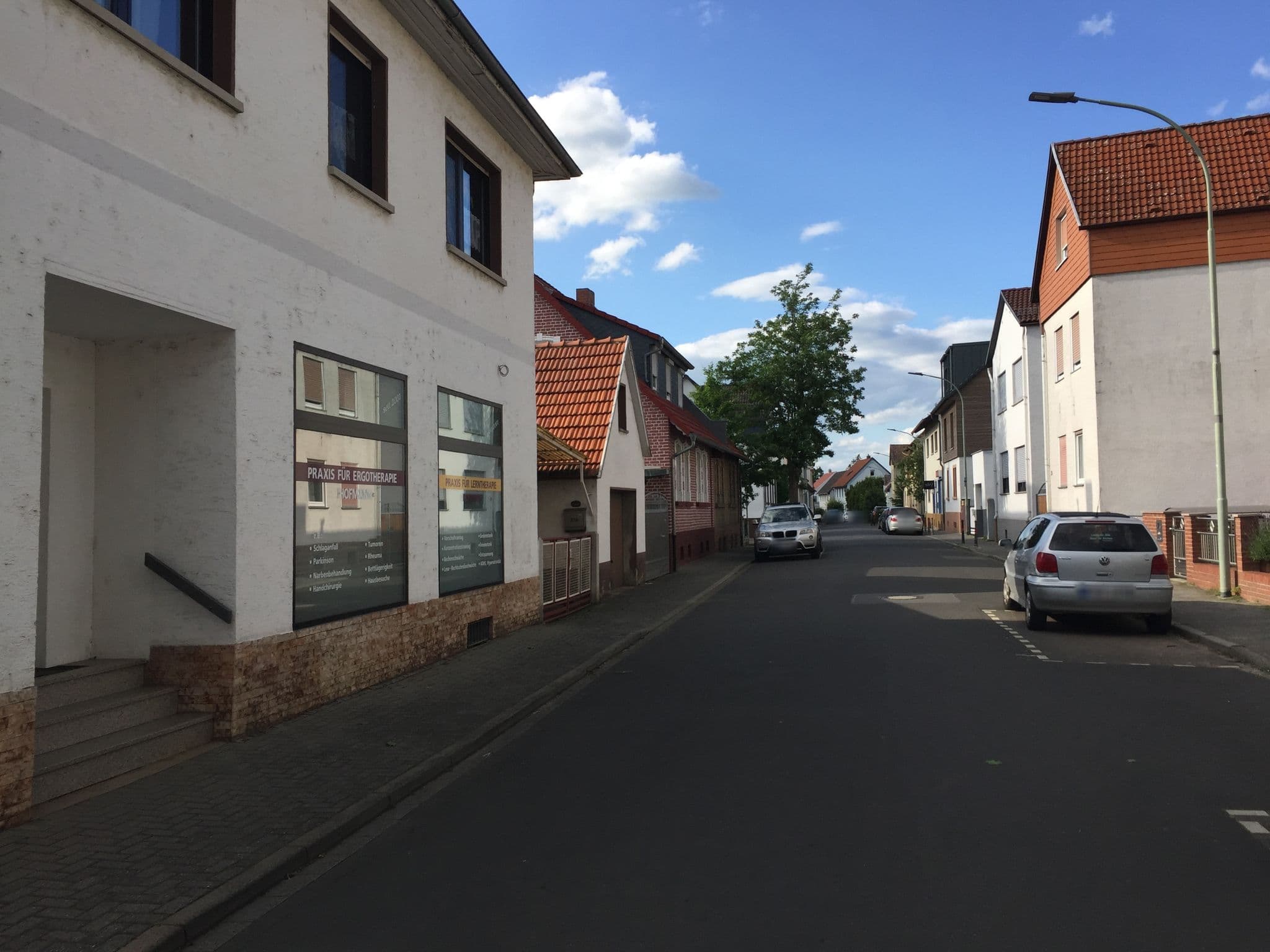 Street view near Hotel Ambiente, Karben — © troher15 (CC BY-SA · Mapillary)