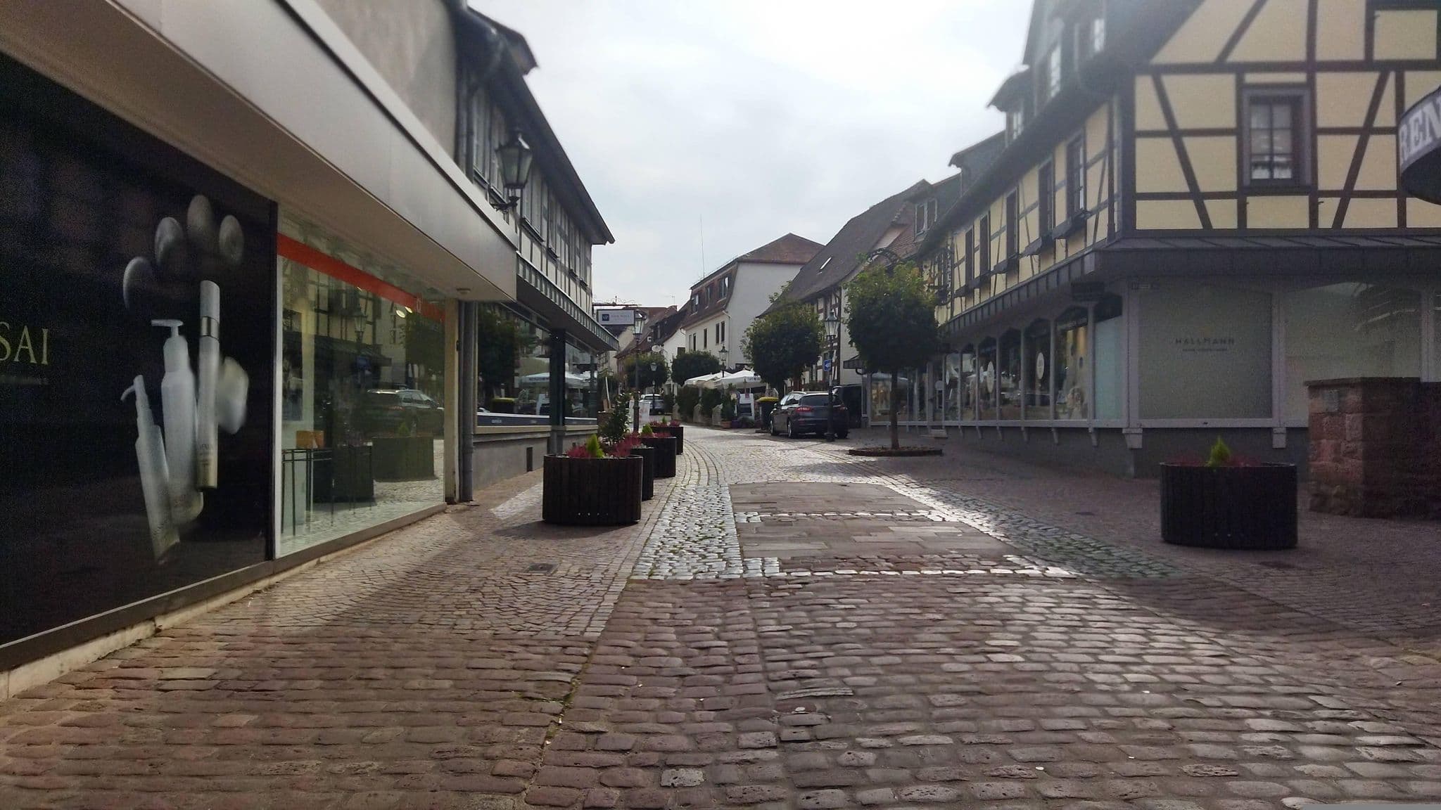 Street view near Fachwerkhaus, Michelstadt — © changchun1 (CC BY-SA · Mapillary)