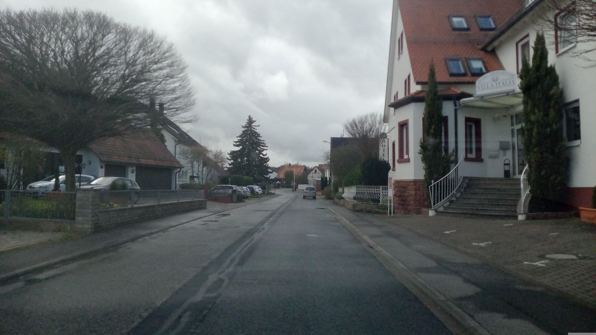 Street view near Spessarttor garni, Esselbach — © mlh2018 (CC BY-SA · Mapillary)