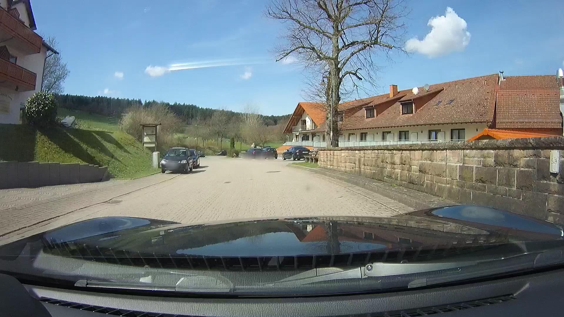 Street view near Gasthof Zentlinde, Beerfelden — © joachim_mueller (CC BY-SA · Mapillary)