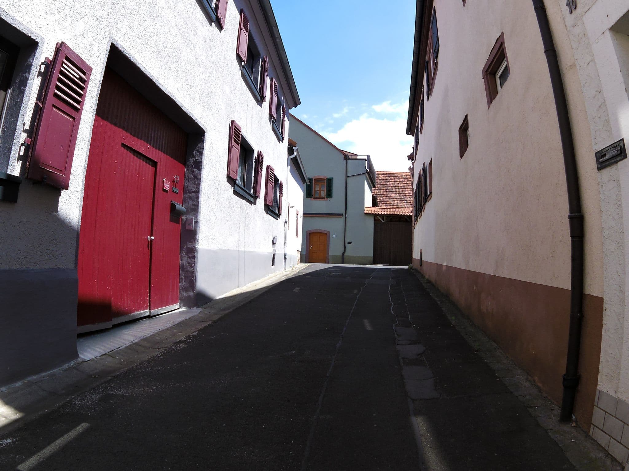 Street view near Gästehaus Weid, Thüngersheim — © zoegglmeyr1 (CC BY-SA · Mapillary)