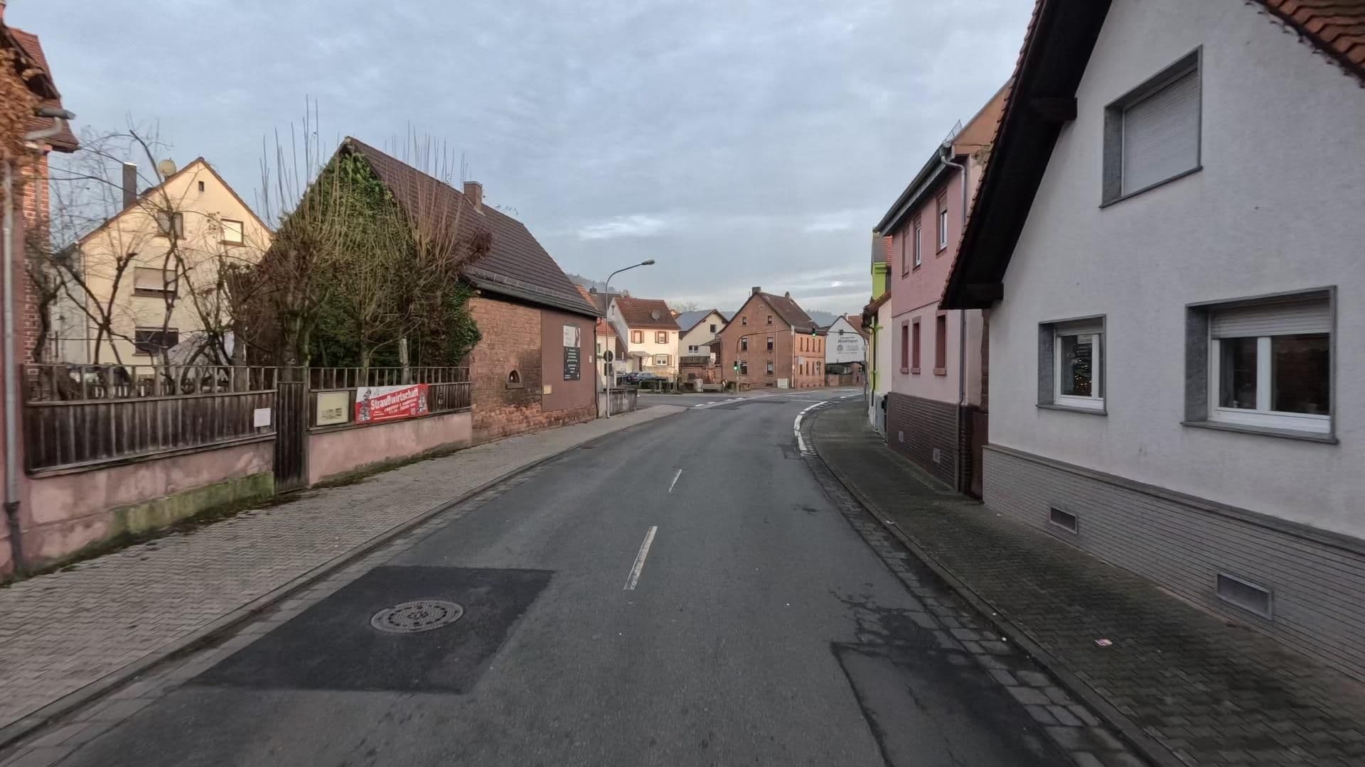 Street view near Ferienwohnung im Schnapshäusche, Mömlingen — © bct (CC BY-SA · Mapillary)