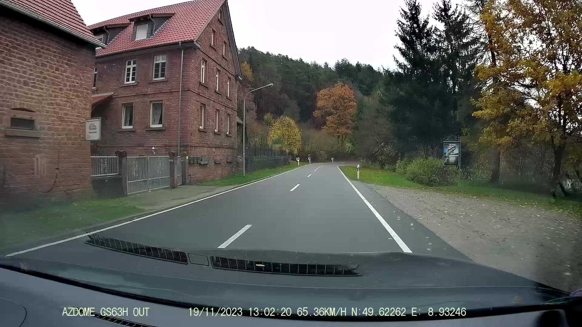 Street view near Heuhotel Zum Lind'lbrunnen, Erbach — © greenger (CC BY-SA · Mapillary)
