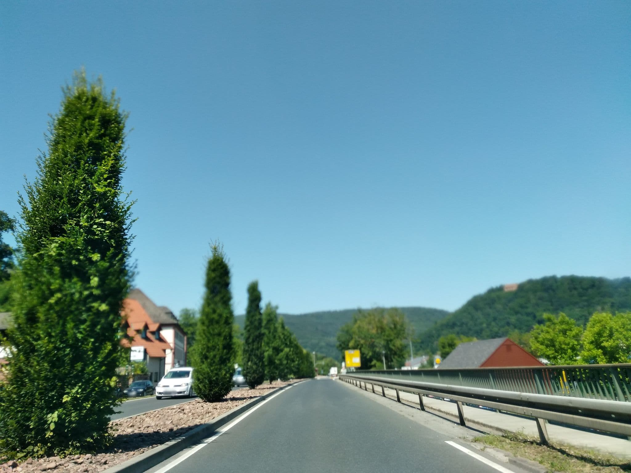 Street view near Gleis 1 Amorbach - Erlebnisbahnhof, Weilbach — © schwing (CC BY-SA · Mapillary)