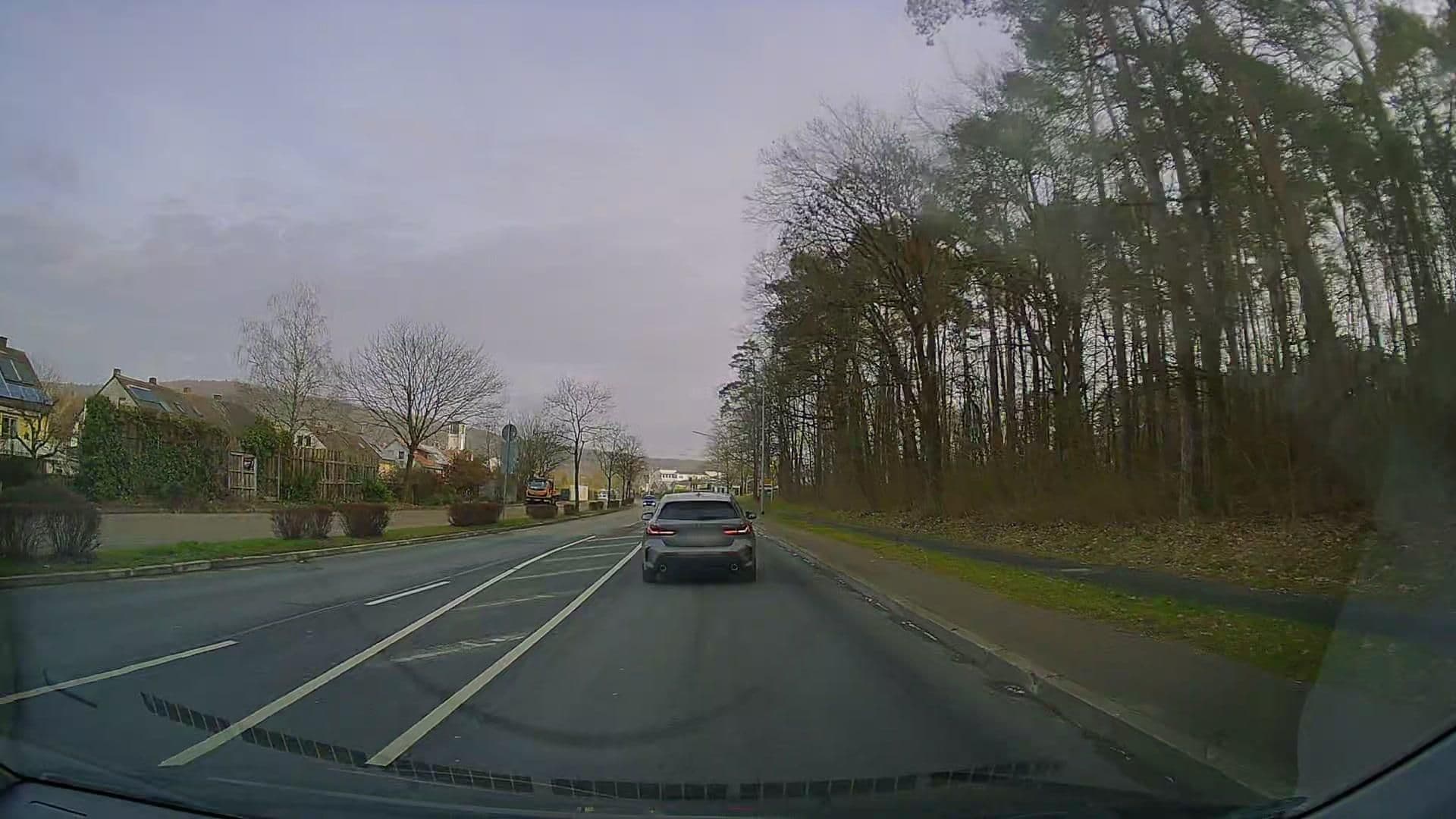 Street view near Ferienwohnung Peter Hofling, Hasloch — © bennid4 (CC BY-SA · Mapillary)