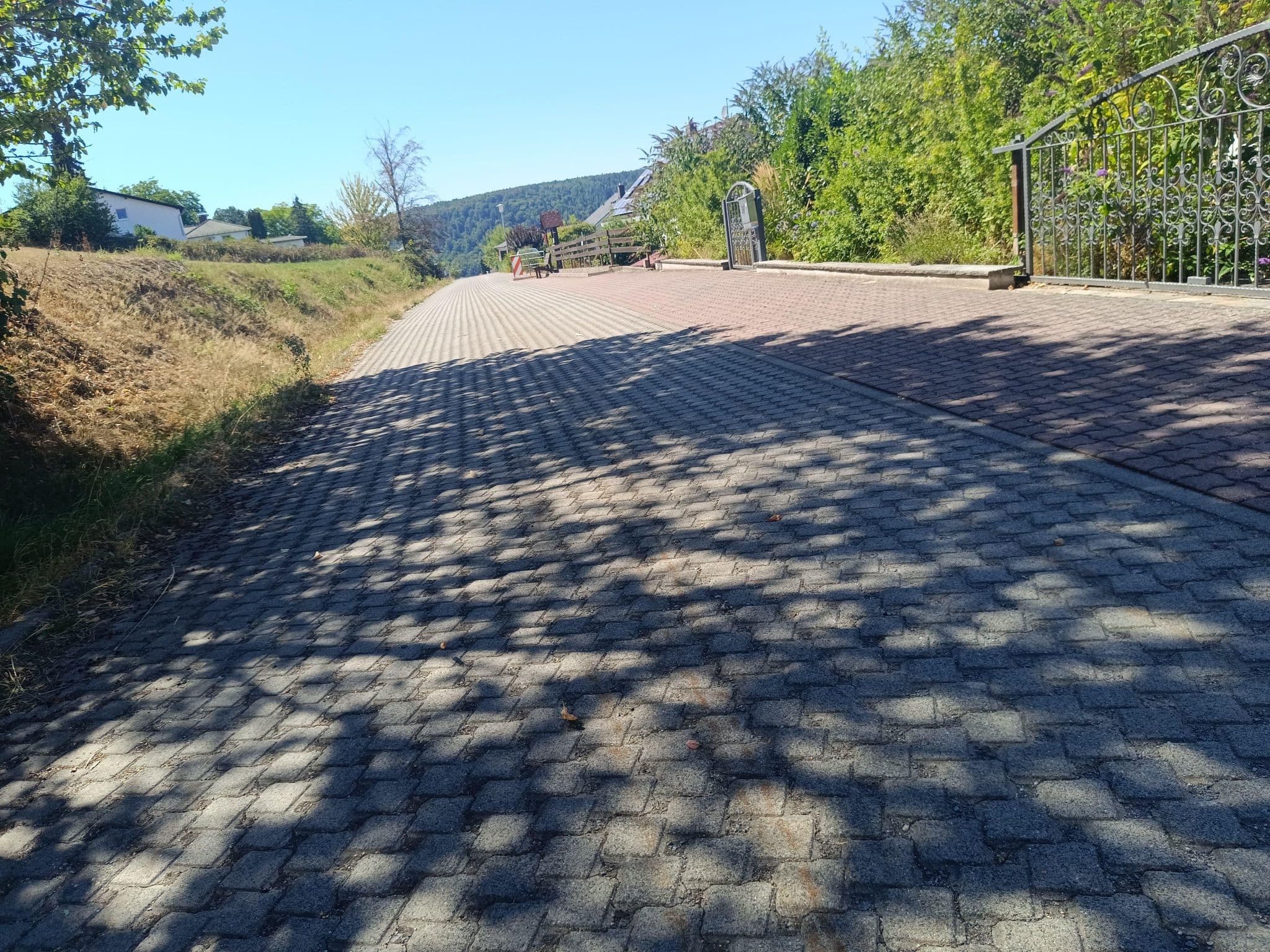 Street view near Kunkelmann, Dieter Ferienwohnungen, Bad König — © Mlink (CC BY-SA · Mapillary)