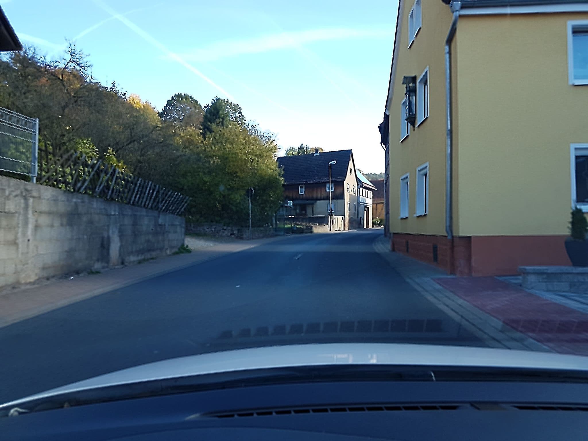 Street view near Ferienwohnung Oberle, Kleinwallstadt — © changchun1 (CC BY-SA · Mapillary)