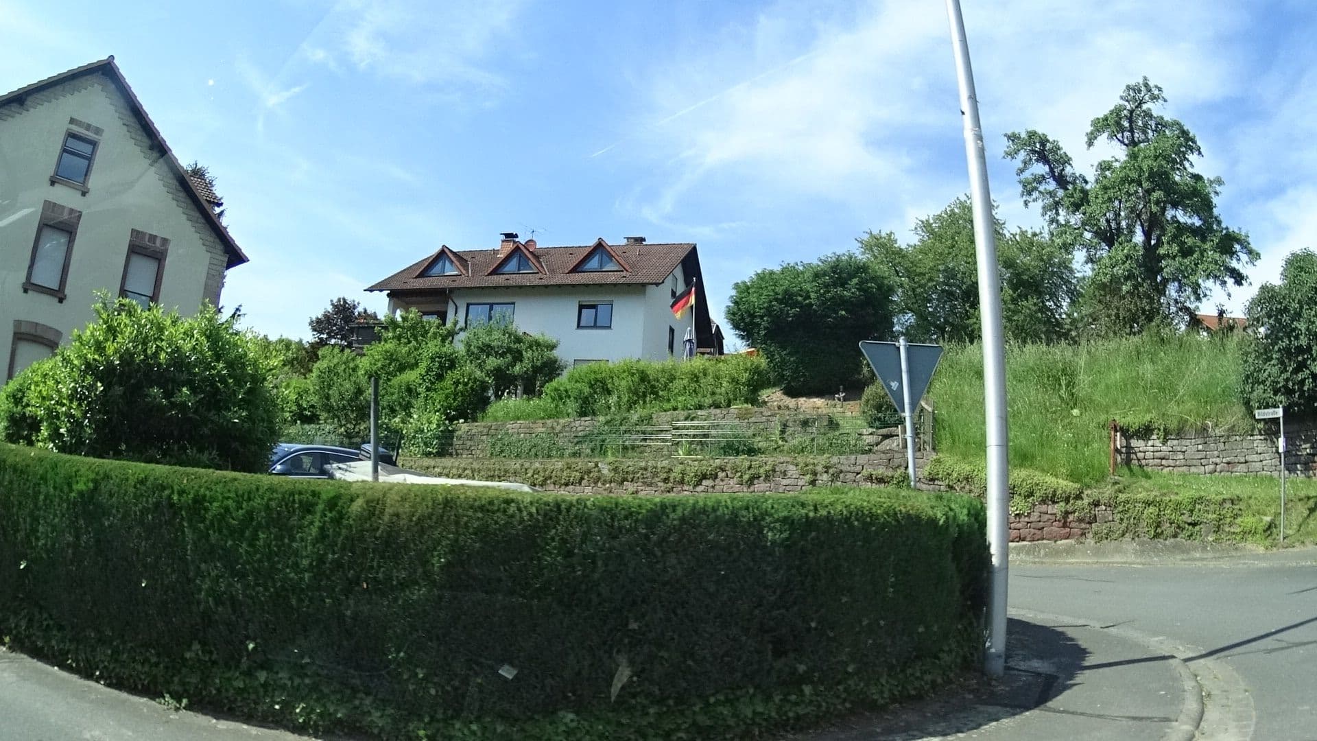 Street view near Turmcafe Restaurant im Turm Weinhaus, Dorfprozelten — © ramap (CC BY-SA · Mapillary)