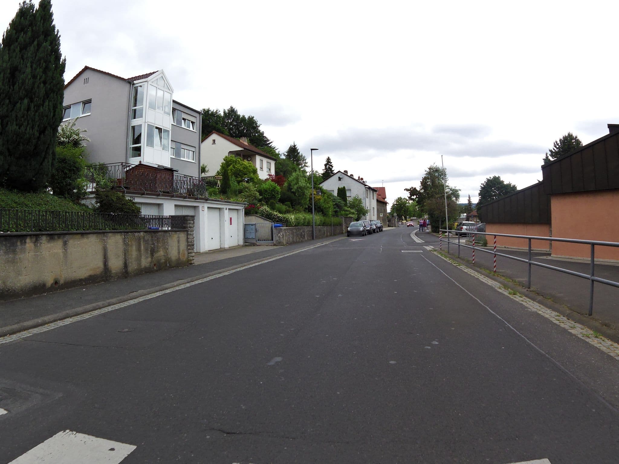Street view near Gästehaus Schnatterloch Inh. Hedwig Fitzner, Zell am Main — © zoegglmeyr (CC BY-SA · Mapillary)
