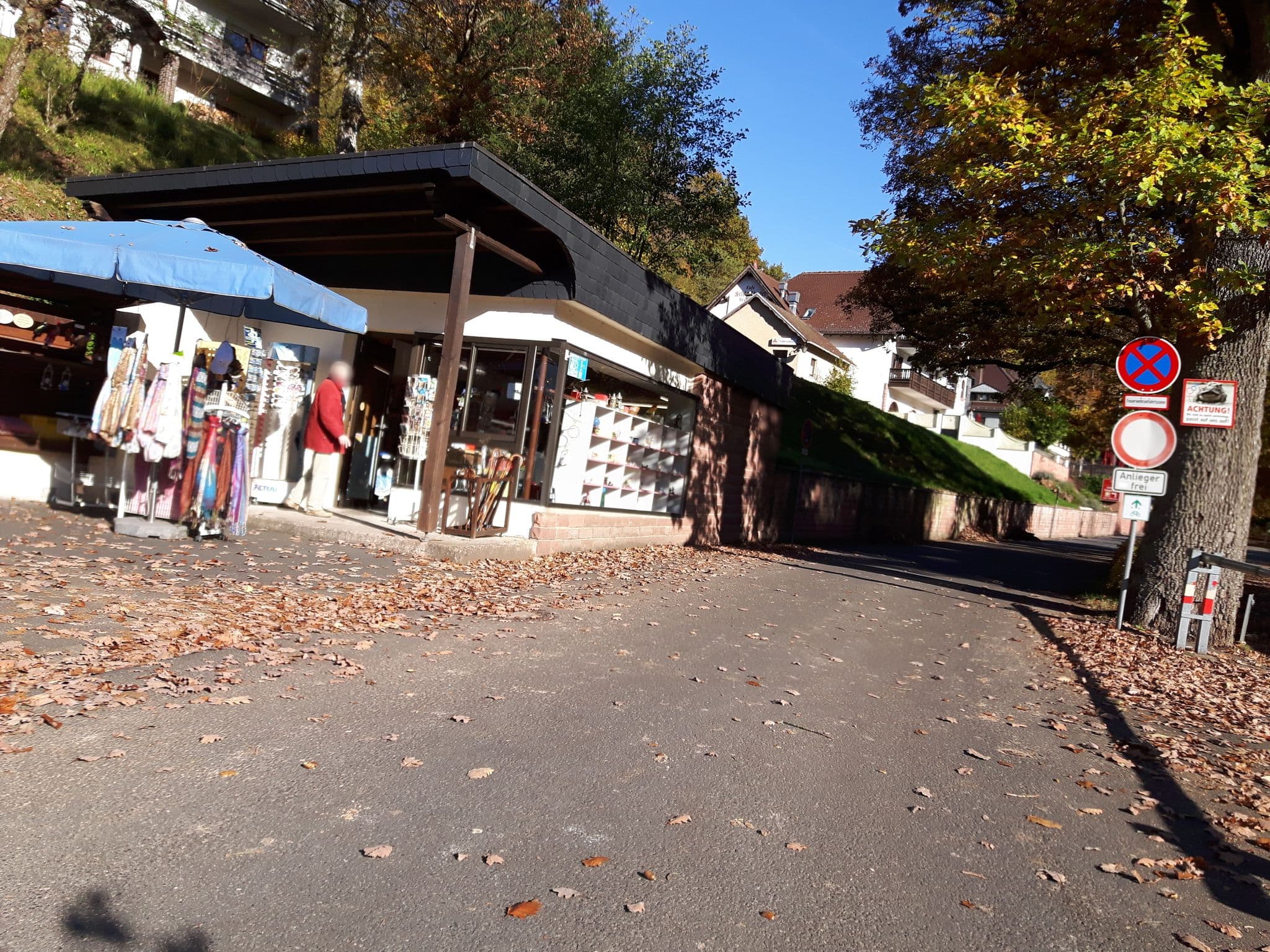 Street view near Haus Sonnenhang, Mespelbrunn — © changchun1 (CC BY-SA · Mapillary)