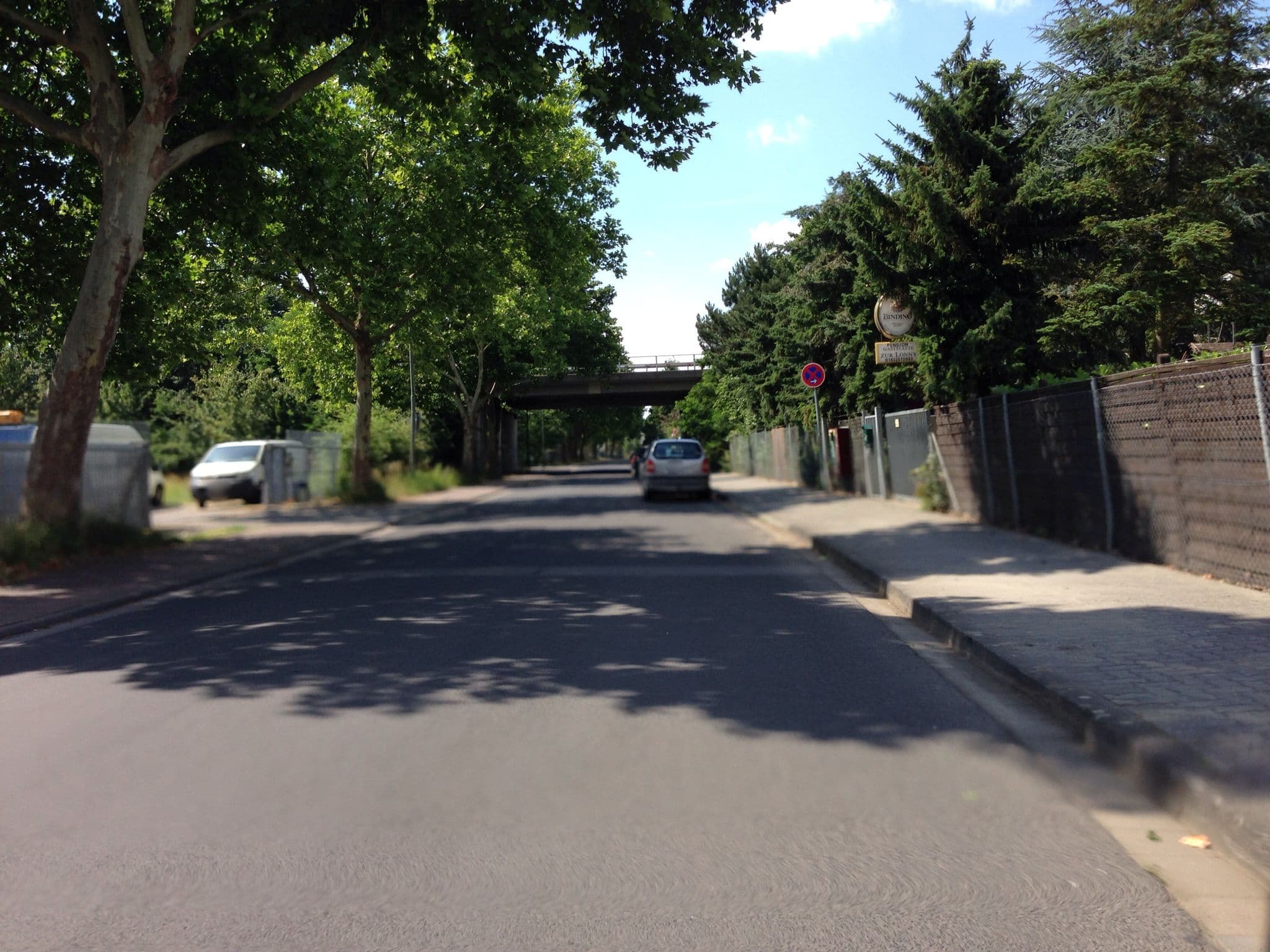 Street view near Lonny´s Pension, Großauheim — © flidolin (CC BY-SA · Mapillary)