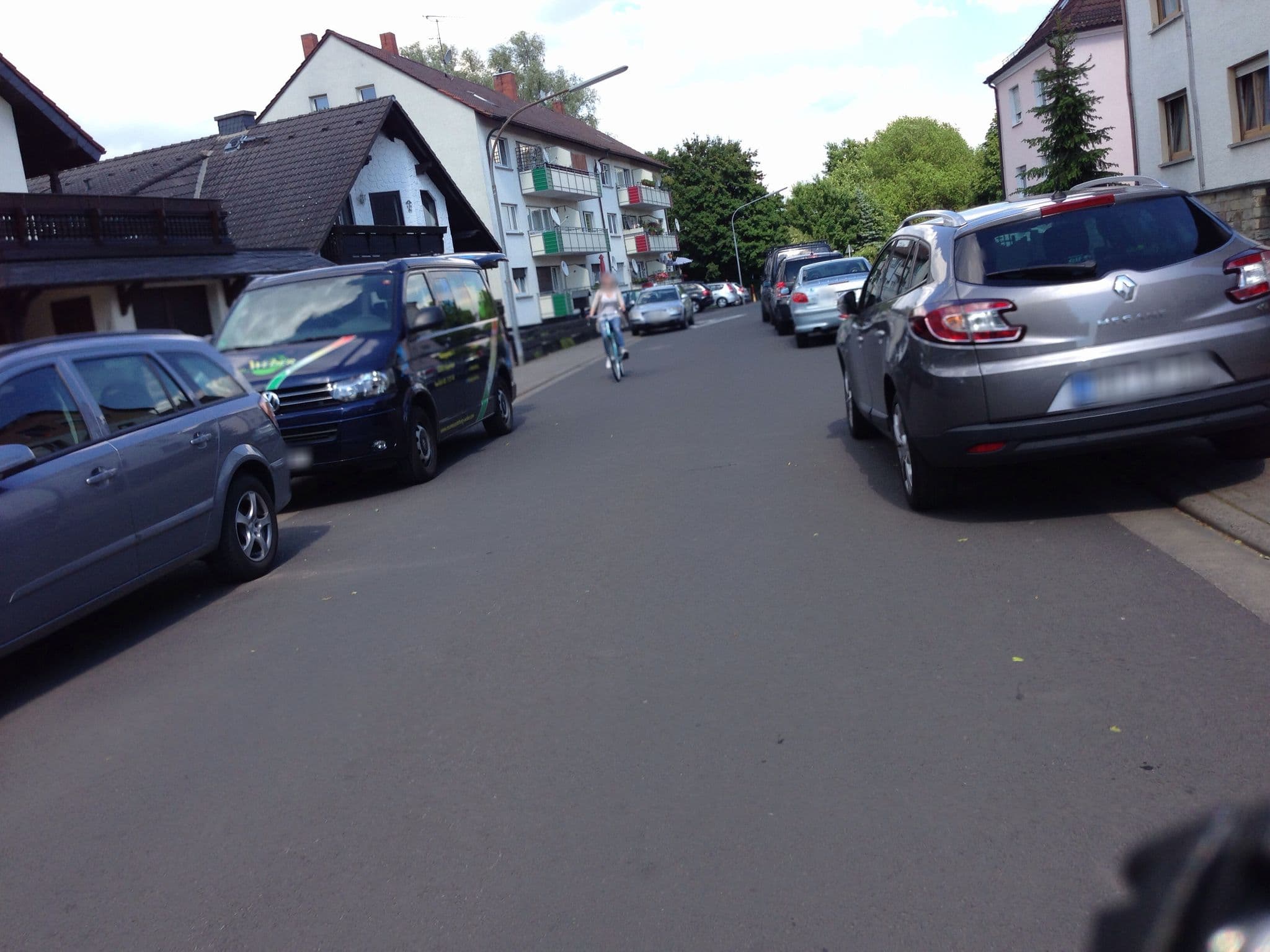 Street view near Dönhöfer Richard Zimmervermietung, Seligenstadt — © flidolin (CC BY-SA · Mapillary)