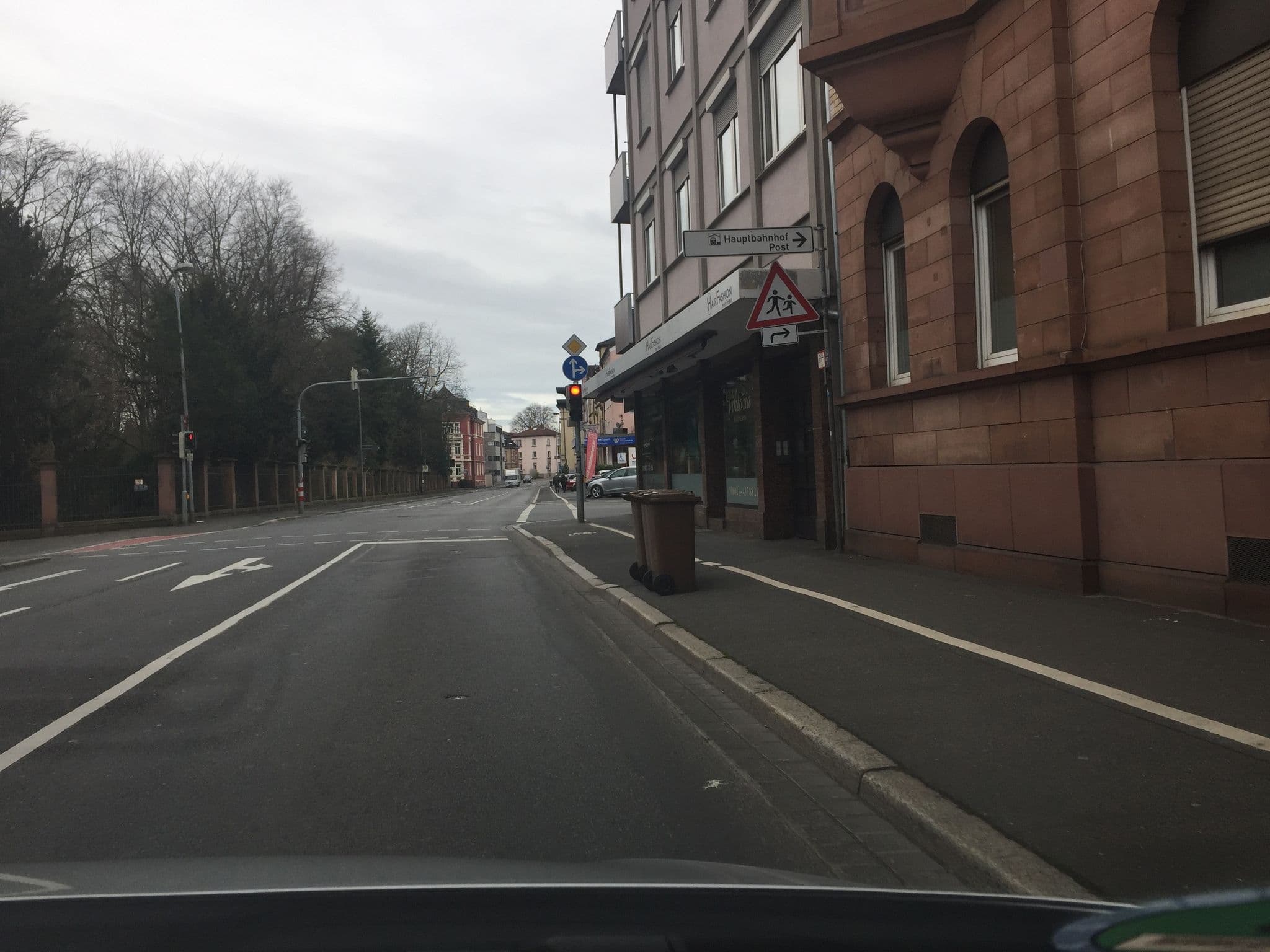 Street view near Hotel Goldener Ochse, Aschaffenburg — © seehund (CC BY-SA · Mapillary)