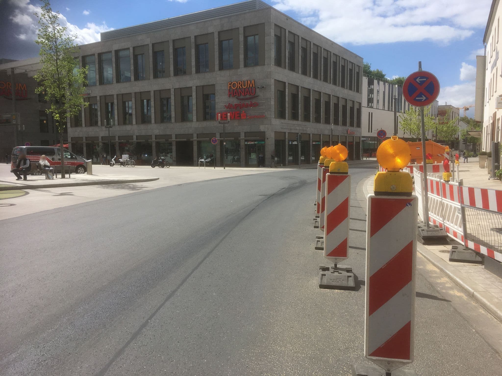 Street view near Hotel zum Elefant, Hanau am Main — © 2peule (CC BY-SA · Mapillary)