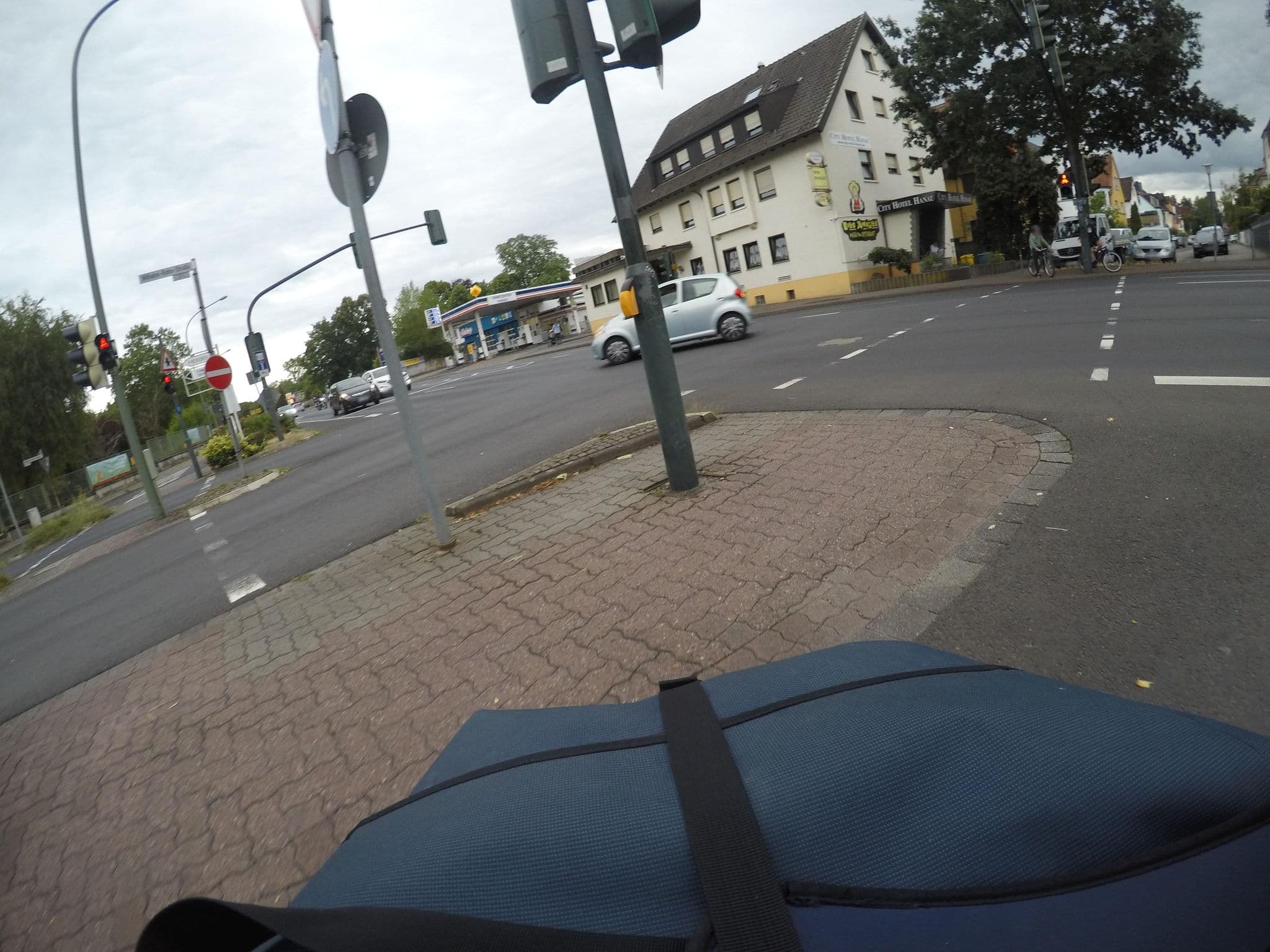 Street view near Comfortel GmbH, Hanau am Main — © mfa (CC BY-SA · Mapillary)