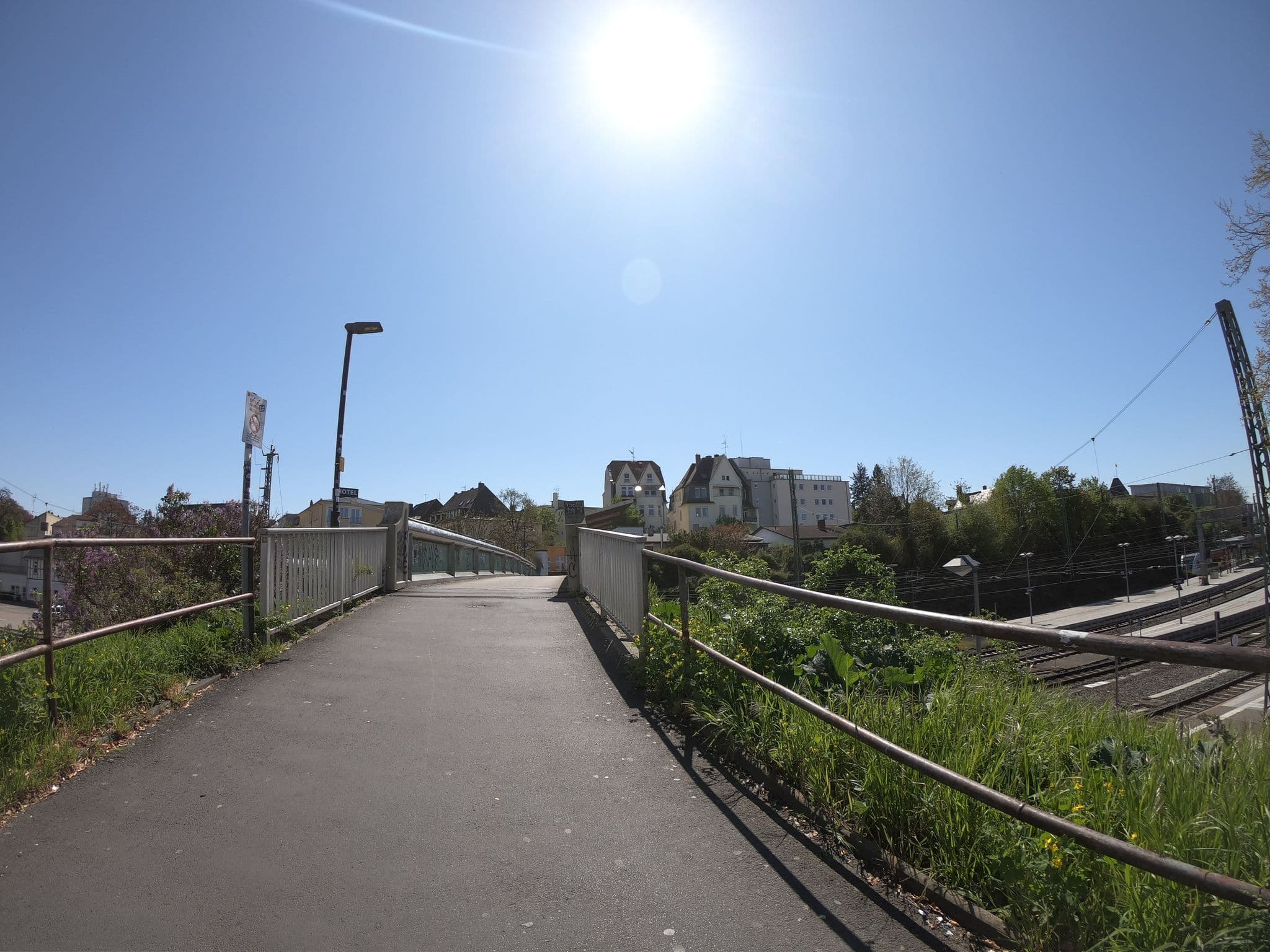Street view near Adler Parvin Afrasiabi Dereshki Saboor, Gießen — © grinninghamster (CC BY-SA · Mapillary)