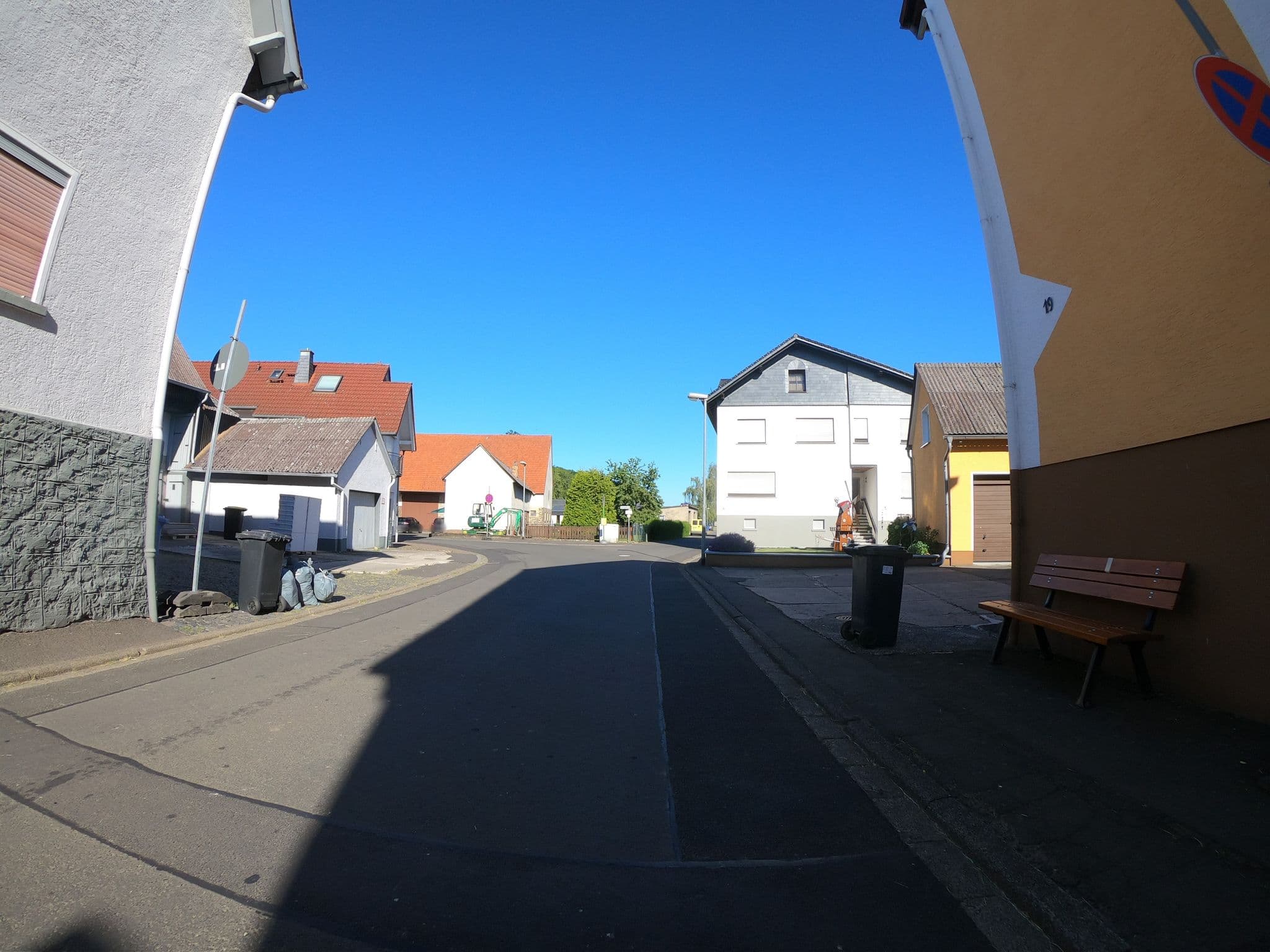 Street view near Gasthof Born, Grünberg — © grinninghamster (CC BY-SA · Mapillary)