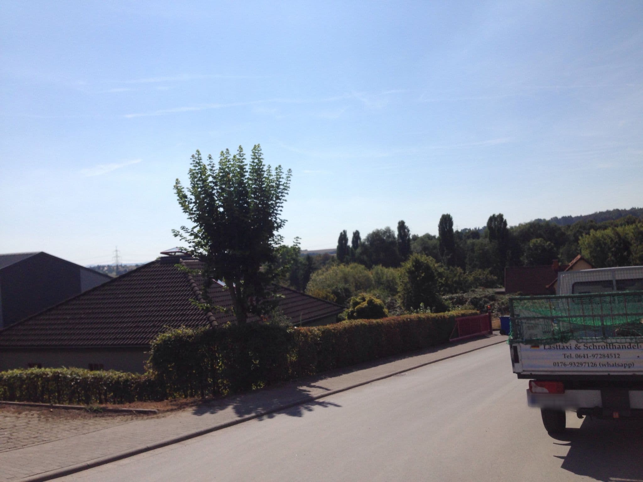 Street view near Ferienwohnung Giessen Biebertal - 5 Personen, Heuchelheim — © troher15 (CC BY-SA · Mapillary)