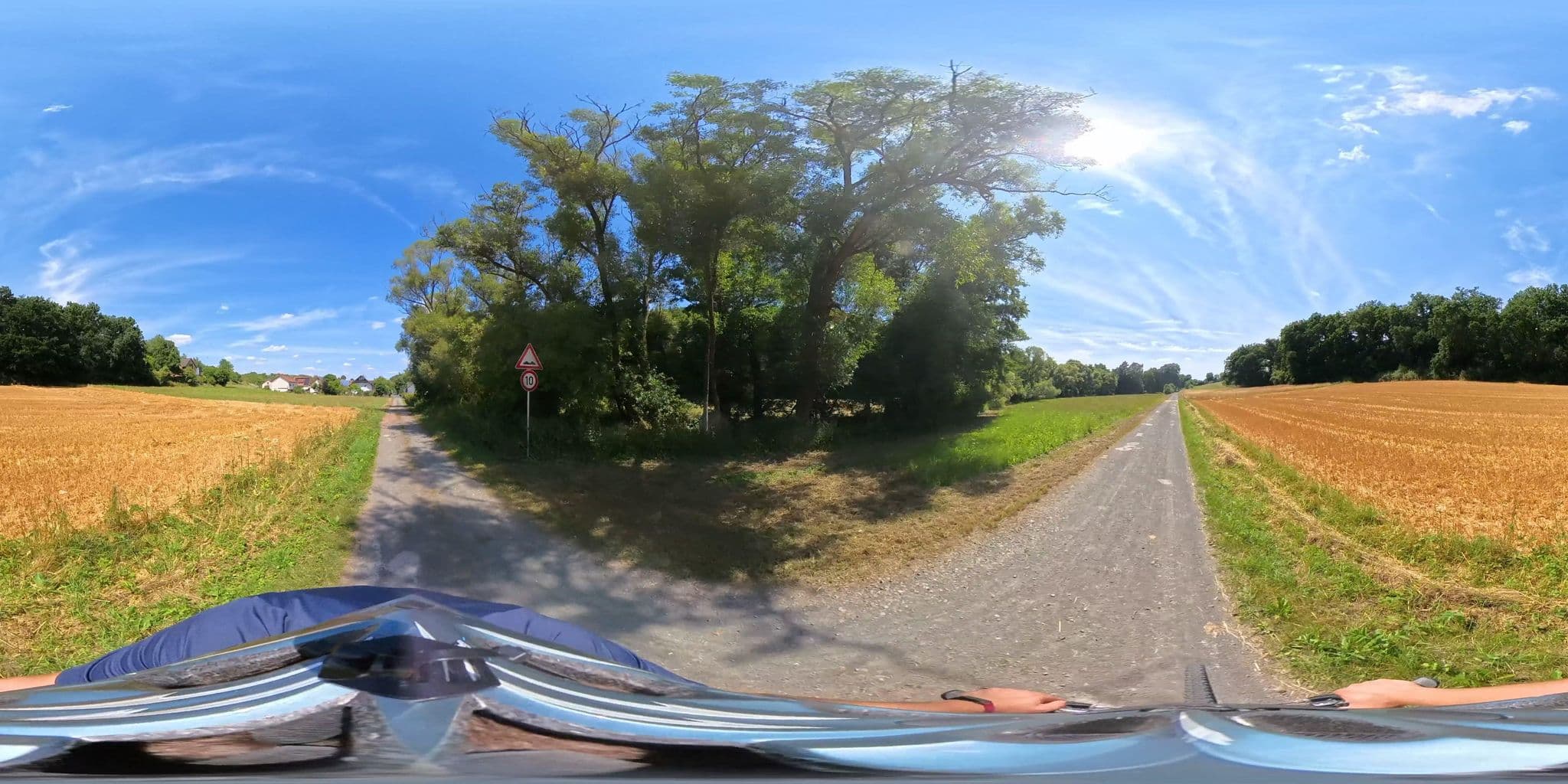 Street view near Ferienwohnung Rapunzel Amönau, Münchhausen — © tim3003 (CC BY-SA · Mapillary)