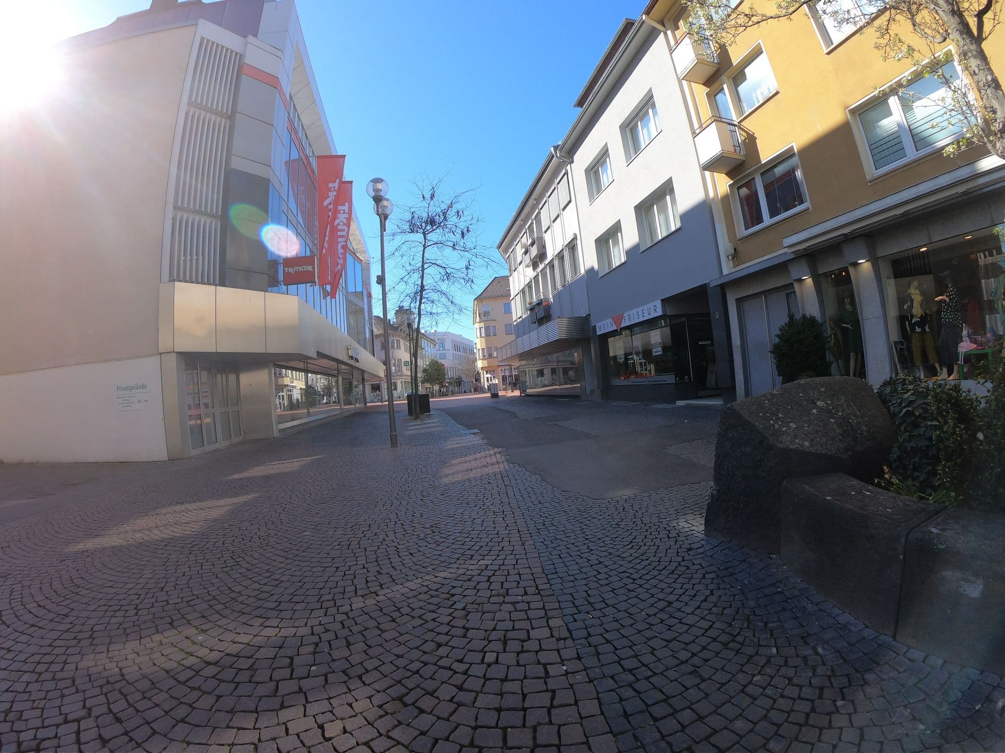 Street view near City-Hotel Am Kreuzplatz, Gießen — © grinninghamster (CC BY-SA · Mapillary)
