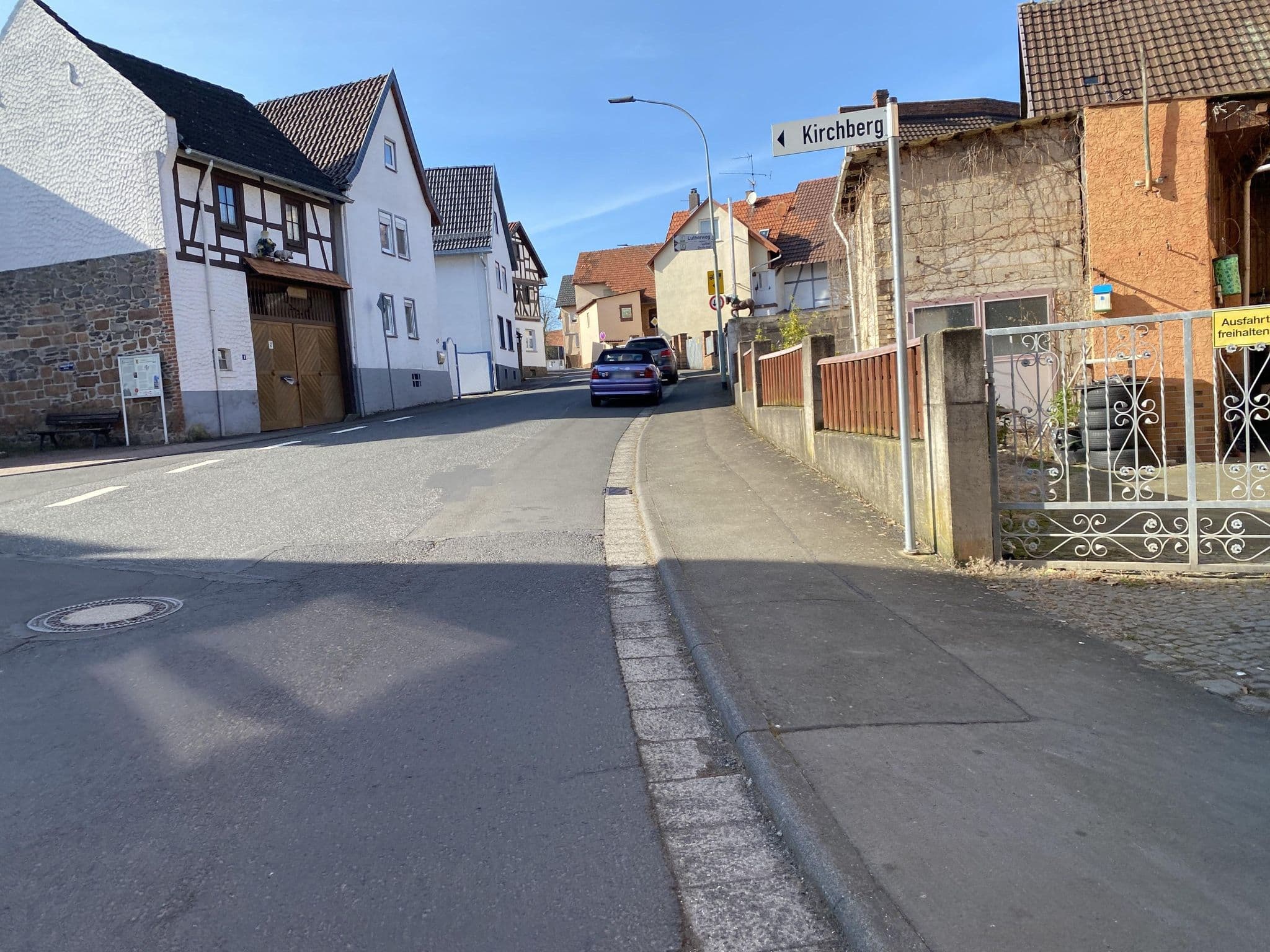 Street view near Landhotel, Hungen — © troher15 (CC BY-SA · Mapillary)