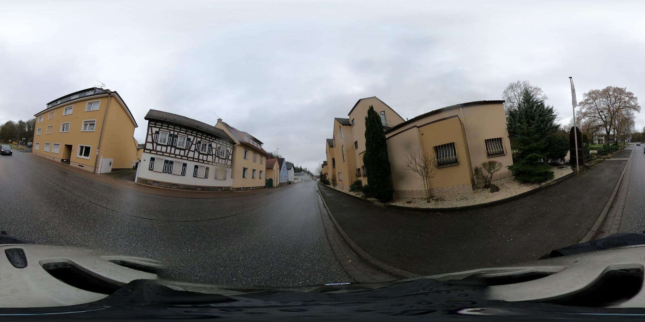 Street view near Landhaus Lindenhof-Möckel, Ober-Mörlen — © tmka (CC BY-SA · Mapillary)