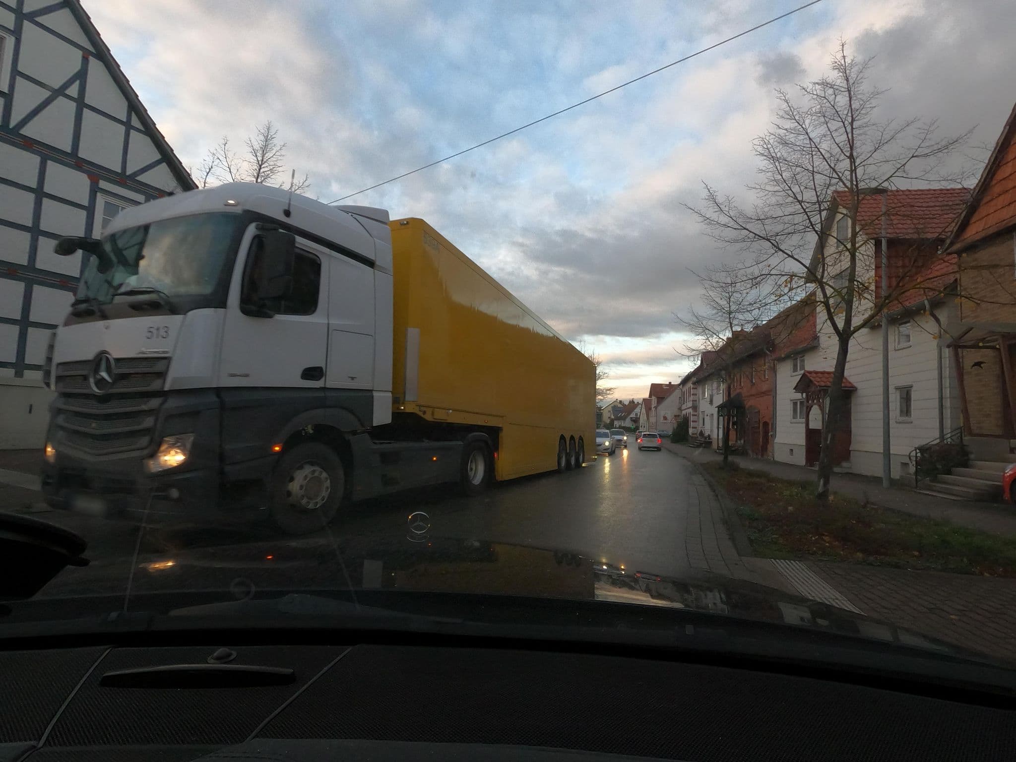 Street view near Ratshotel Breuna, Breuna — © saschahaberkorn (CC BY-SA · Mapillary)