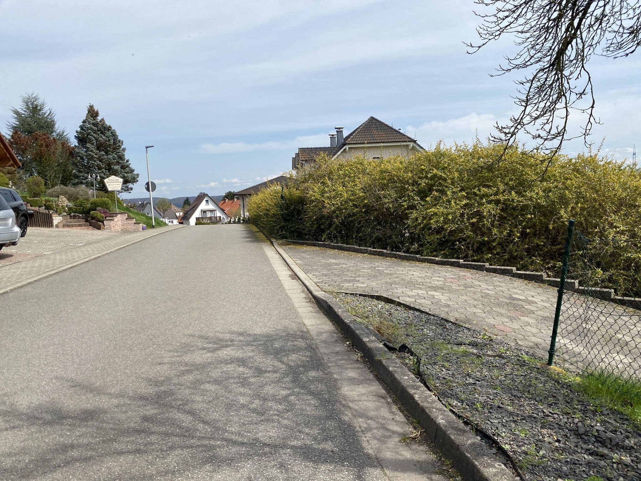Street view near Haus am Sonnenhang, Waldeck — © troher15 (CC BY-SA · Mapillary)