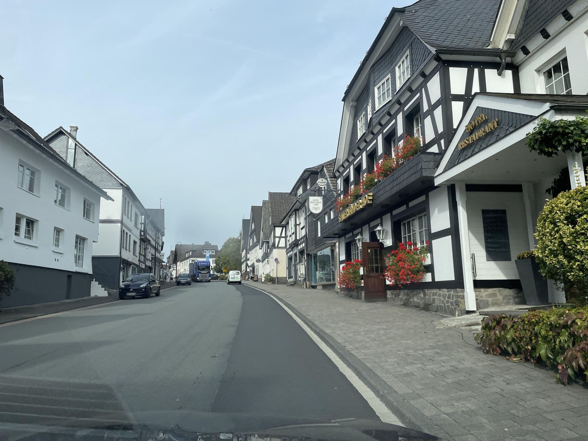 Street view near Hotel Sauerländer Hof Hallenberg, Hallenberg — © baldur80 (CC BY-SA · Mapillary)