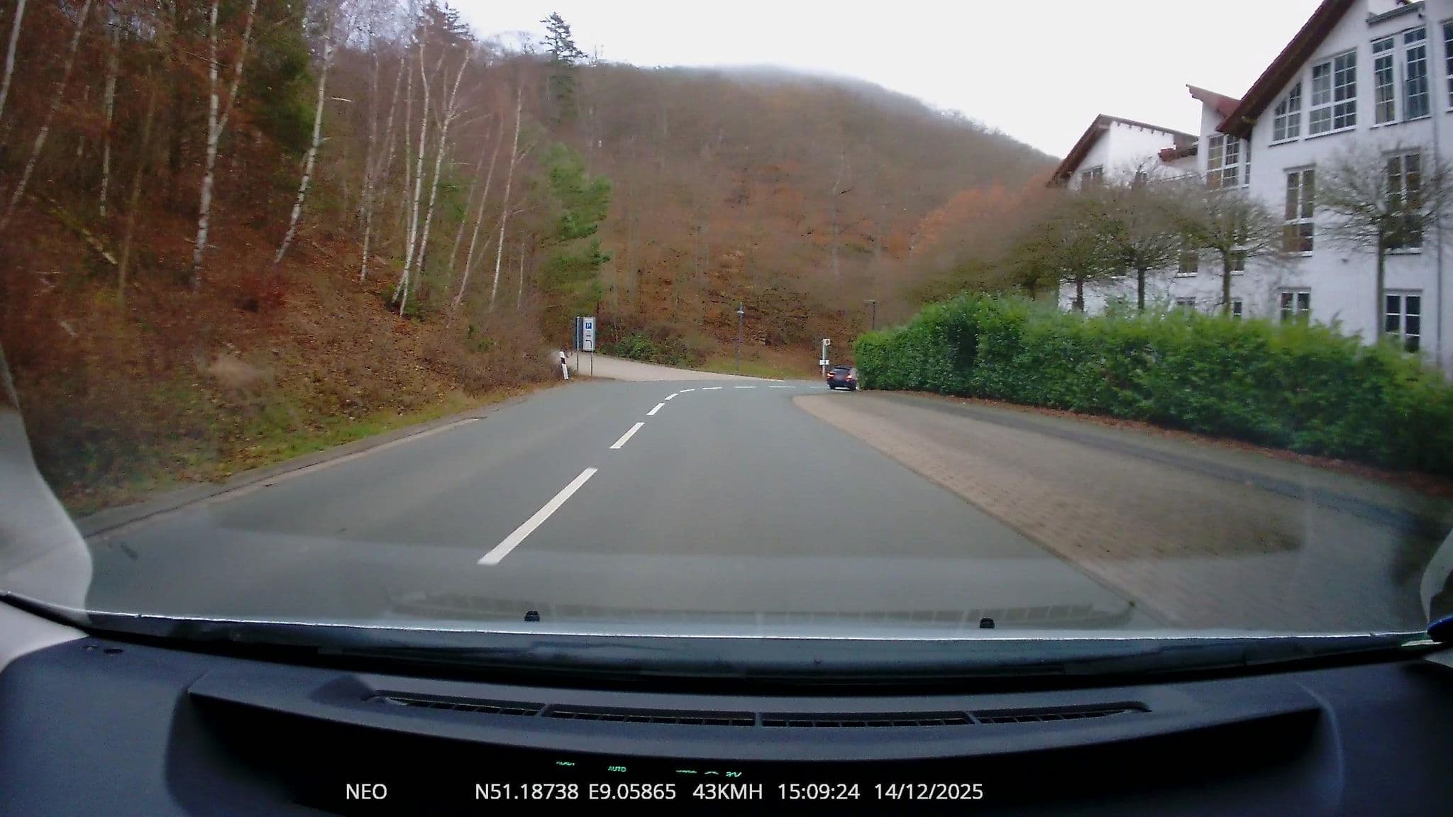 Street view near Terrassenhotel Restaurant Loghouse, Waldeck — © TechniPorter (CC BY-SA · Mapillary)