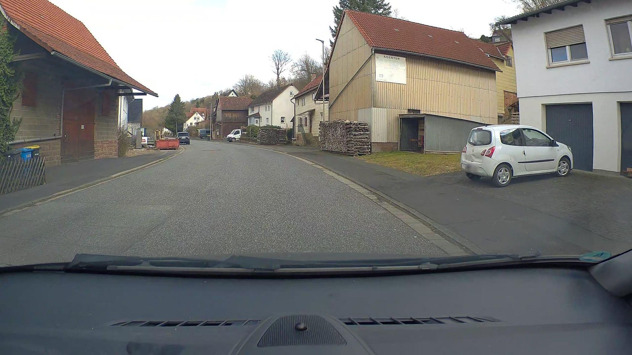 Street view near Forellenhof, Münchhausen — © poxonline (CC BY-SA · Mapillary)