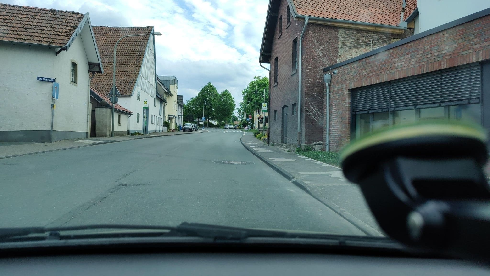 Street view near Ferienwohnung Am Kirchplatz, Bad Wünnenberg — © poxonline (CC BY-SA · Mapillary)