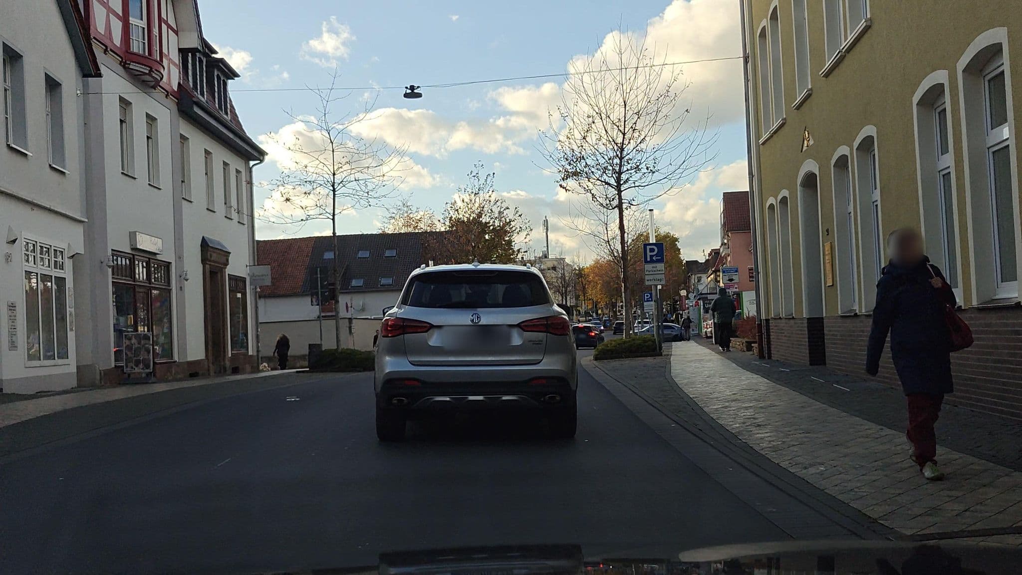 Street view near Kirchberghof, Warburg — © amenophis (CC BY-SA · Mapillary)