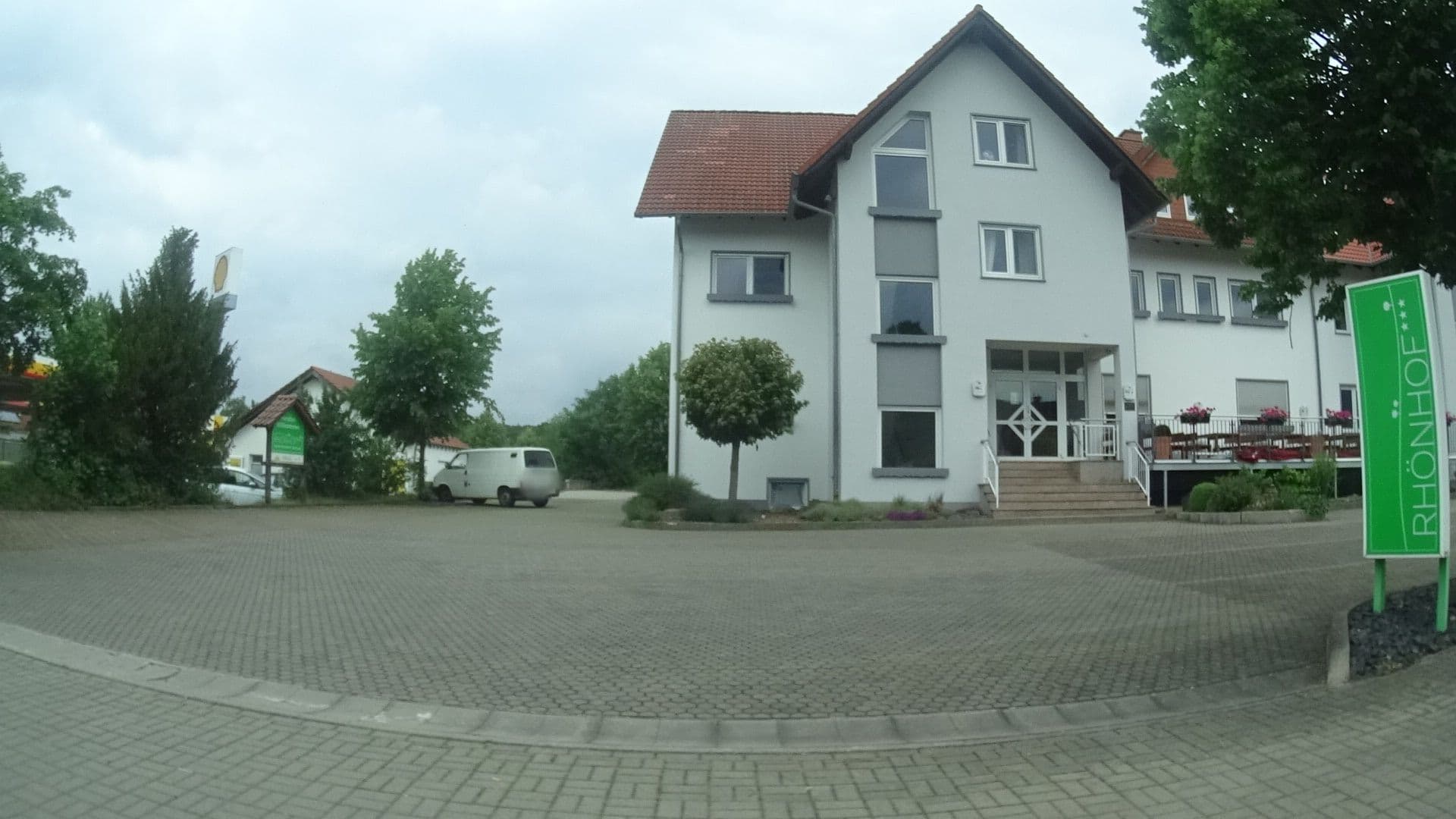 Street view near Privathotel Rhönhof, Burghaun — © ramap (CC BY-SA · Mapillary)