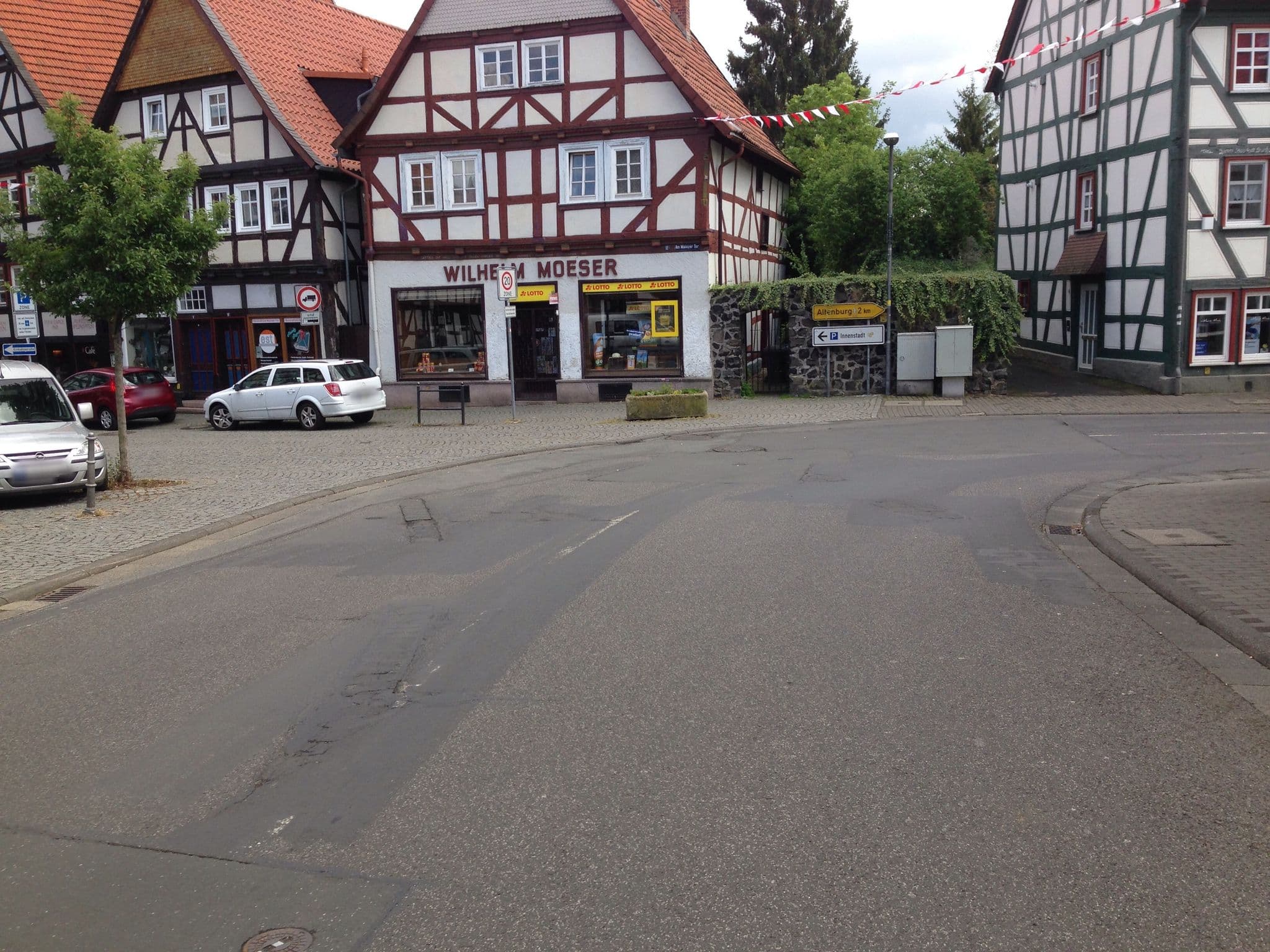 Street view near Mainzer Tor, Alsfeld — © troher15 (CC BY-SA · Mapillary)