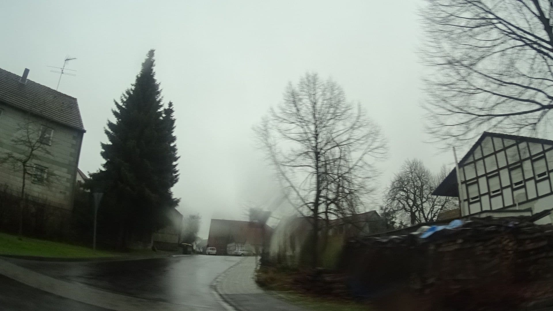 Street view near Zum Weißen Rössel, Dipperz — © ramap (CC BY-SA · Mapillary)