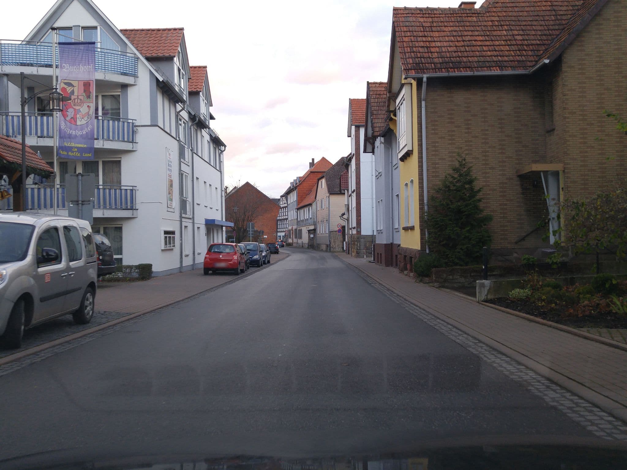 Street view near Frau Holle Land, Witzenhausen — © changchun1 (CC BY-SA · Mapillary)