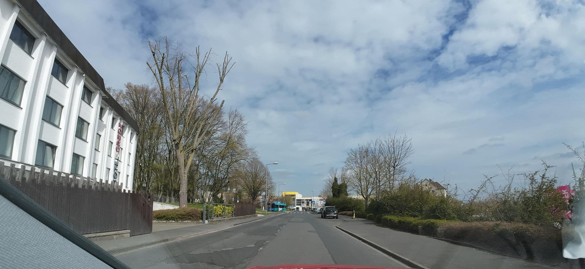 Street view near Wohnheim Knorrstraße, Kassel — © teddy73 (CC BY-SA · Mapillary)