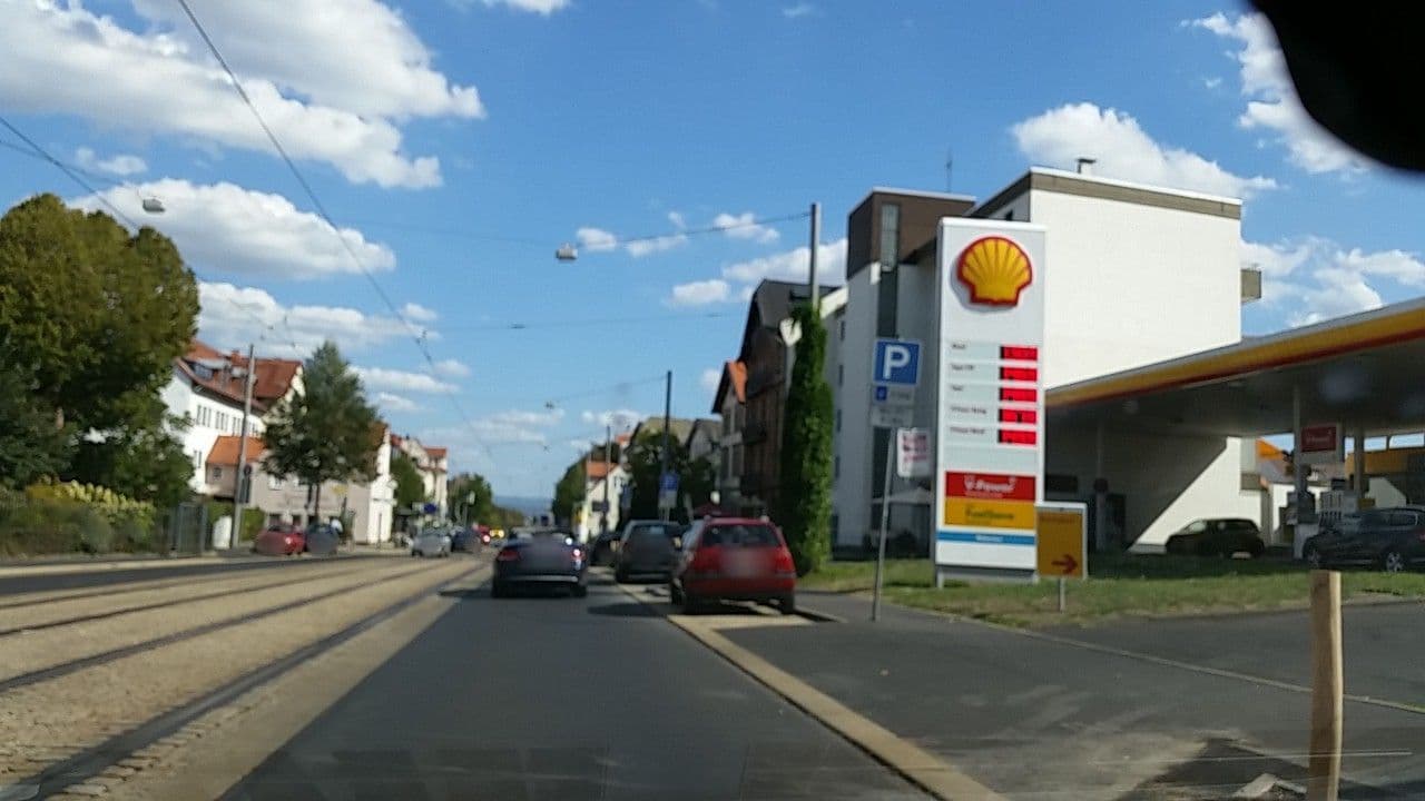 Street view near Das BergparkStudio, Kassel — © tian (CC BY-SA · Mapillary)