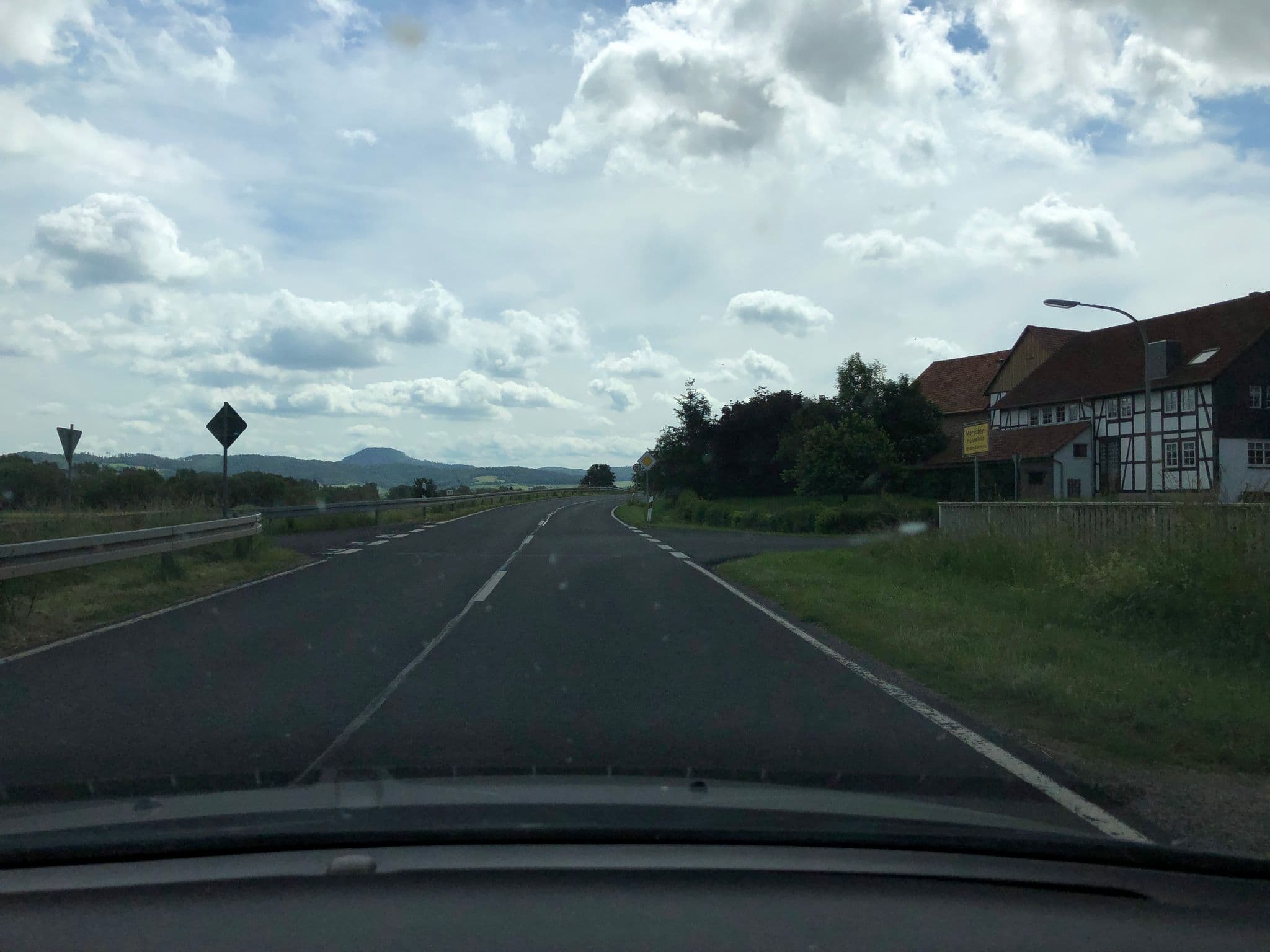 Street view near Haus Fuldablick GmbH, Alheim — © bejotel (CC BY-SA · Mapillary)