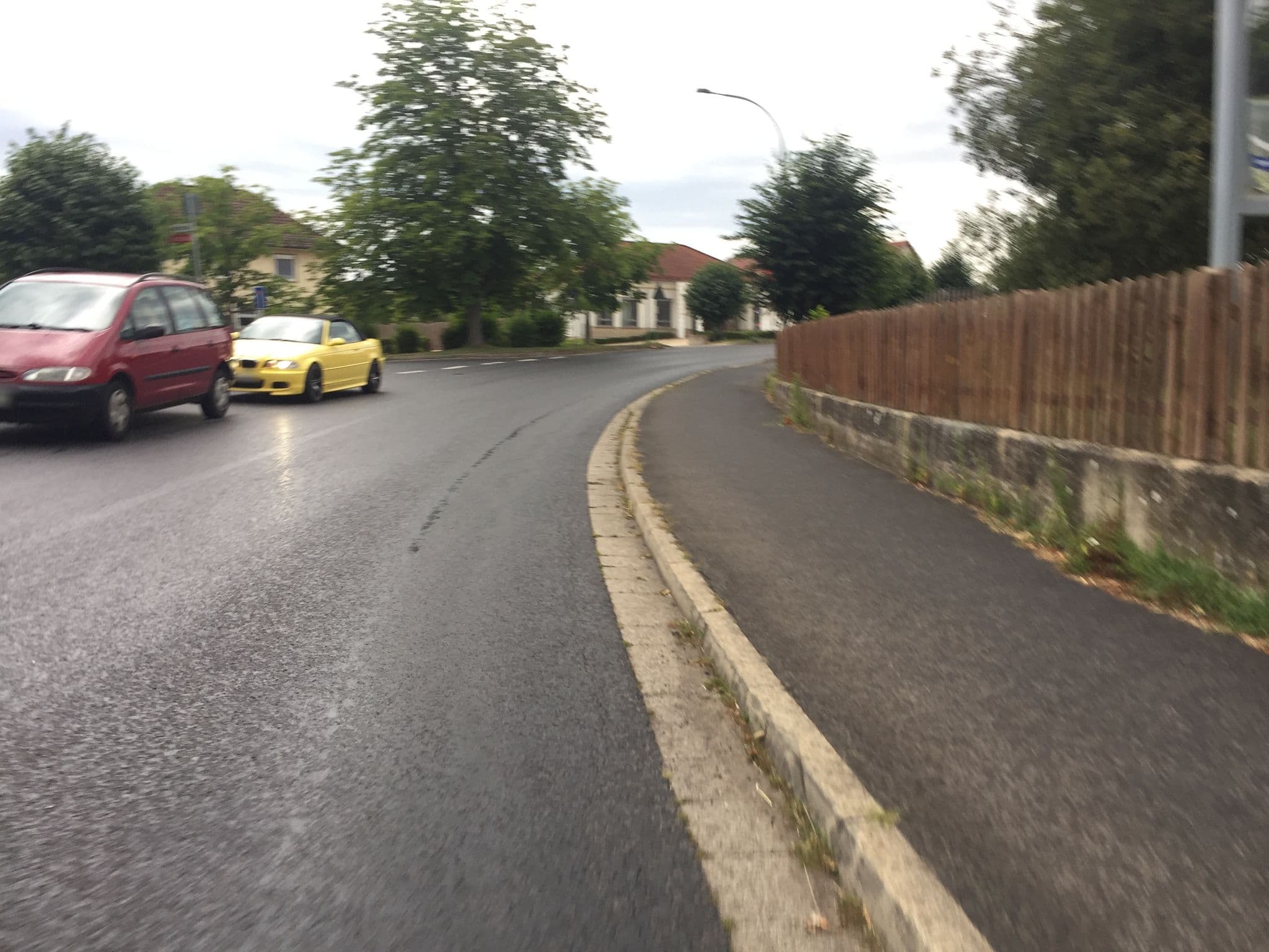 Street view near Blue Note Hotel GmbH, Alheim — © fuldata (CC BY-SA · Mapillary)