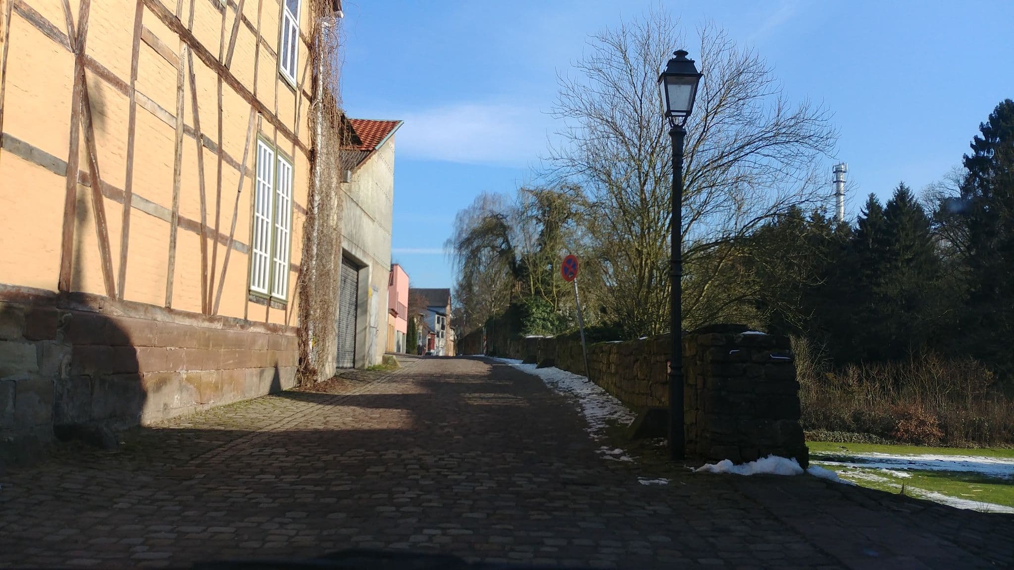 Street view near Hotel Menzhausen, Uslar — © cageythree (CC BY-SA · Mapillary)