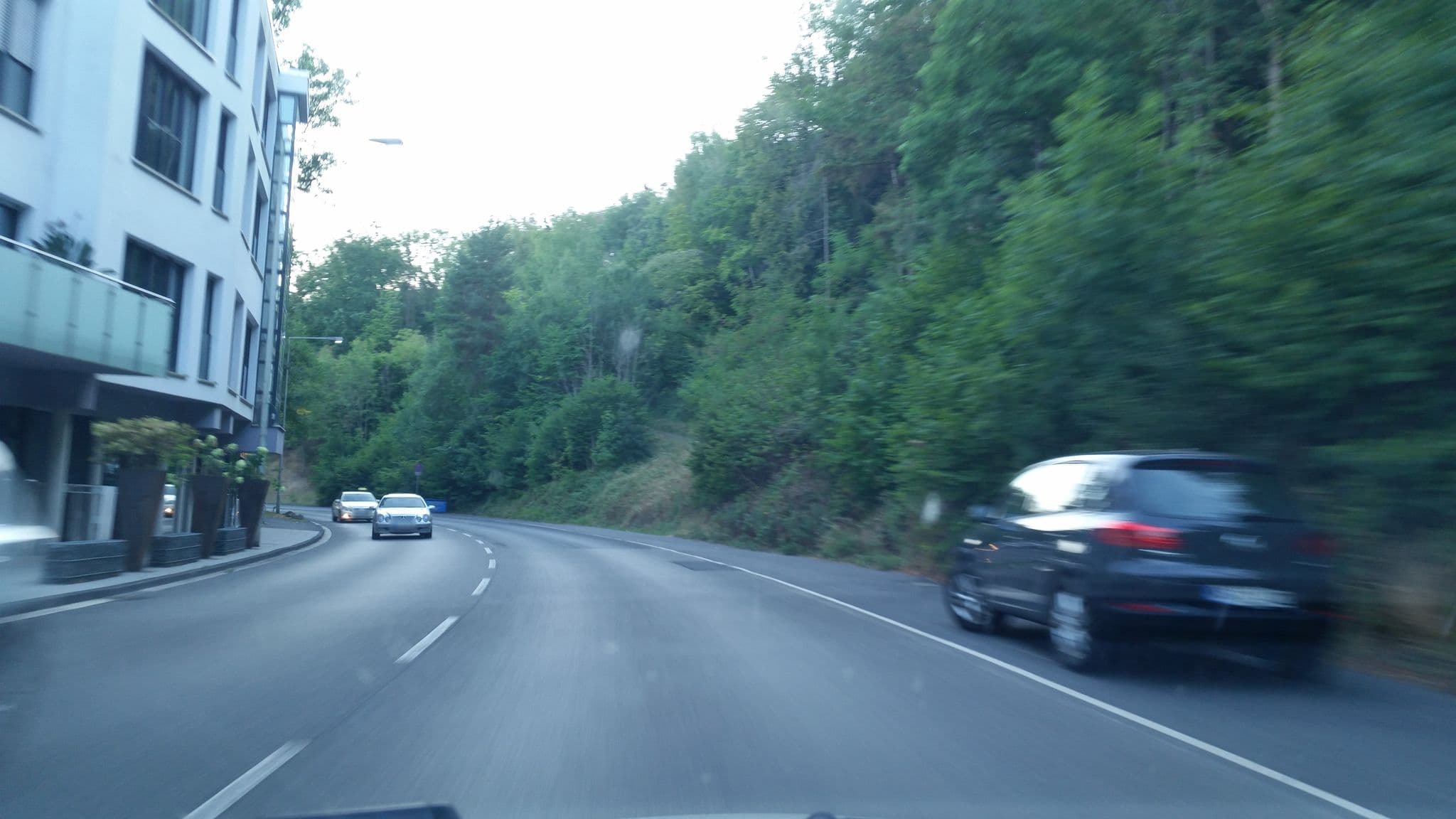 Street view near Zum Steinernen Schweinchen, Baunatal — © it_s_so_funny (CC BY-SA · Mapillary)